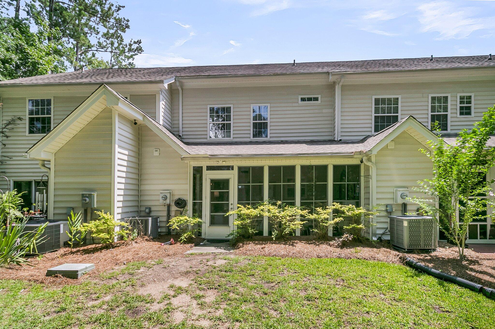 1682 Camfield Lane
