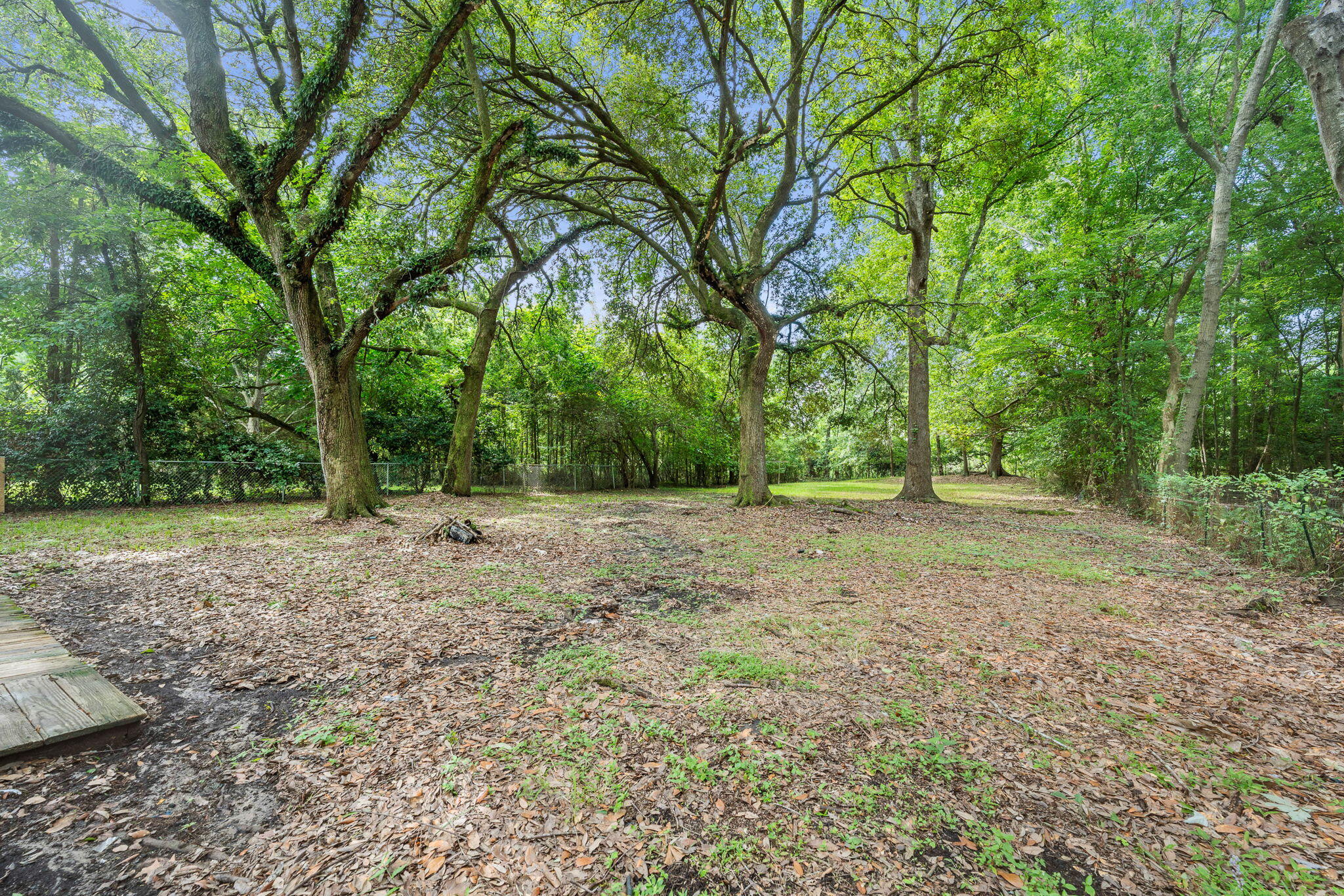 1343 S Lakeland Drive