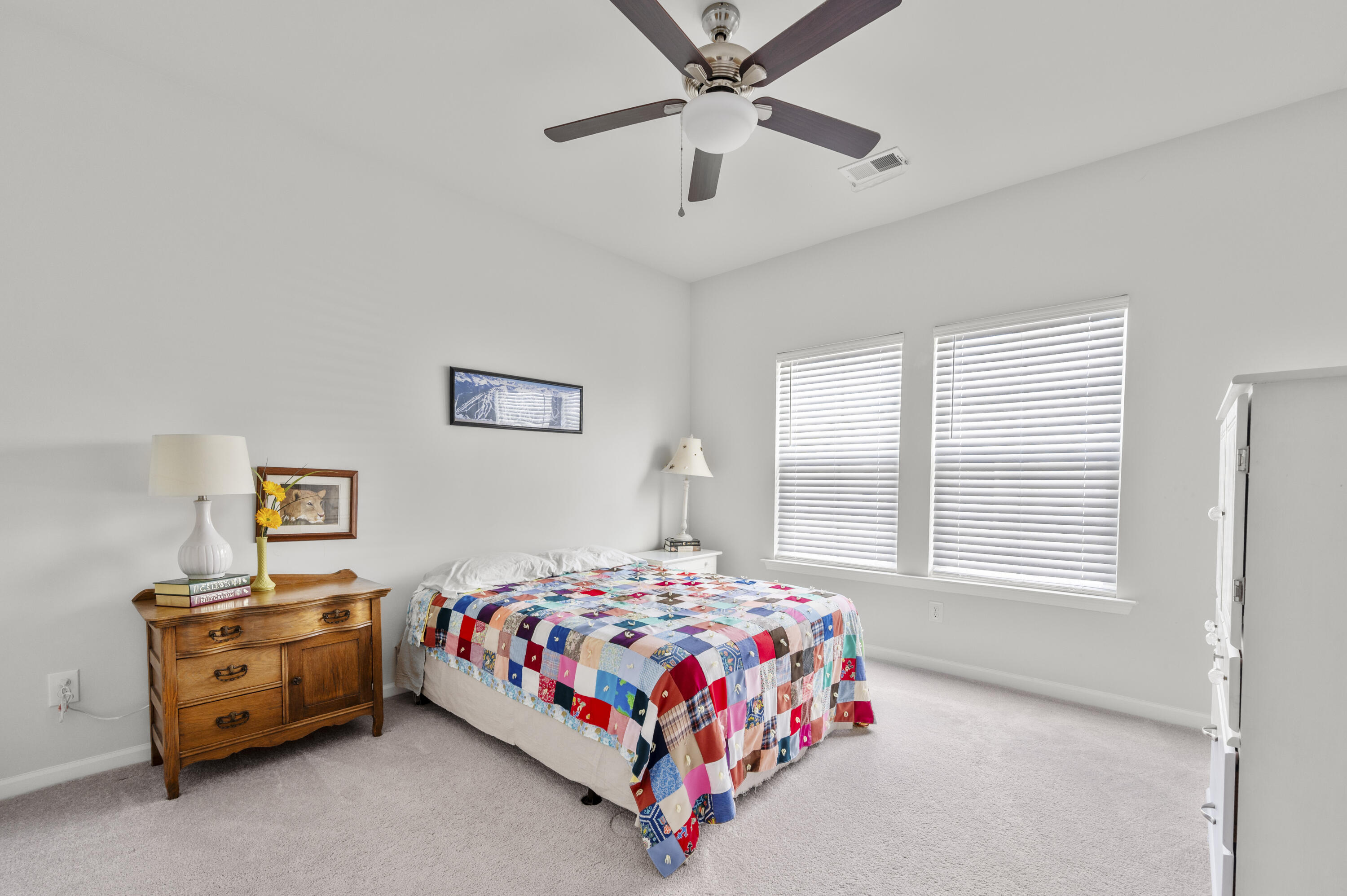 5006 Catfish Loop