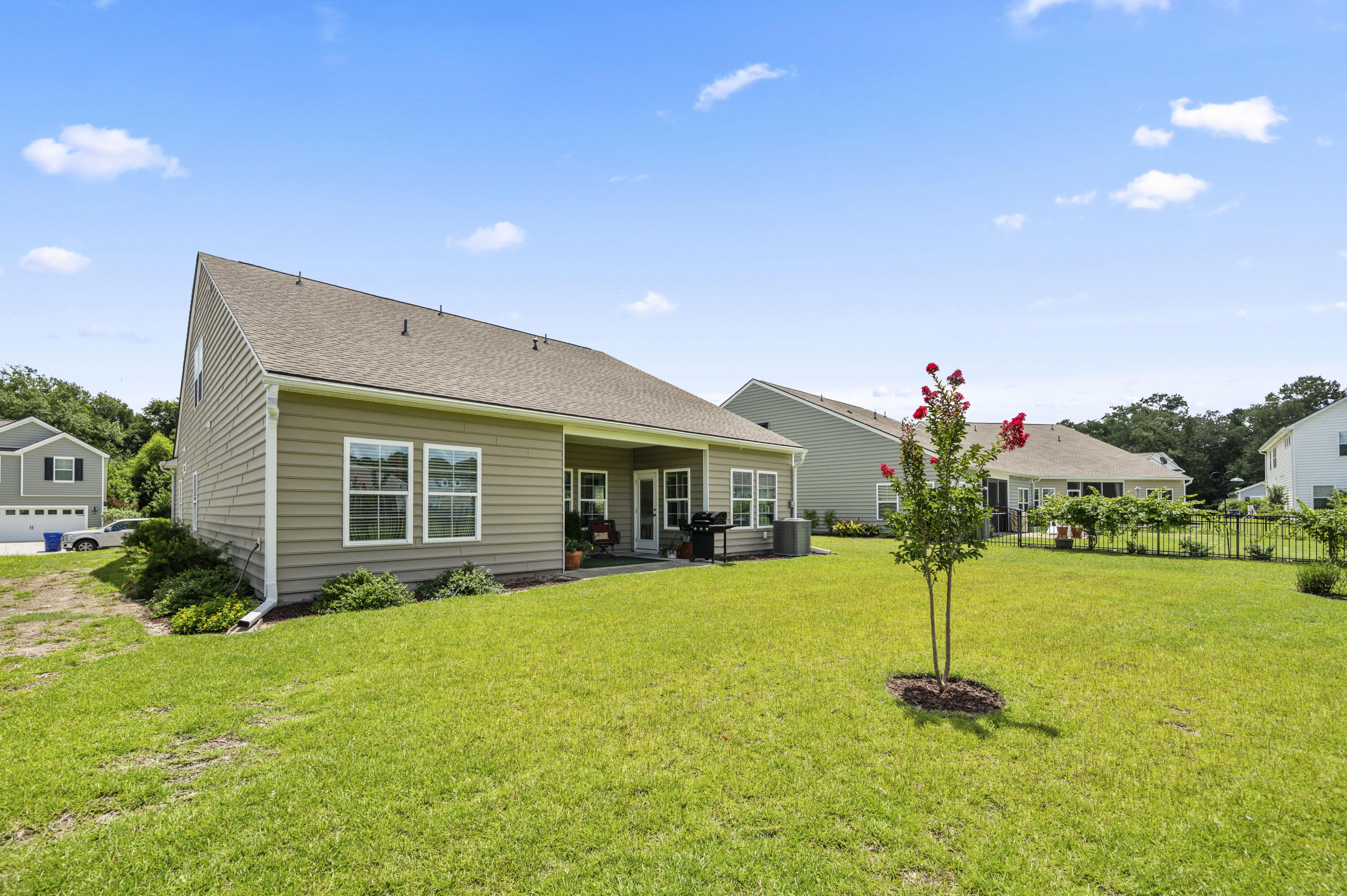 5006 Catfish Loop