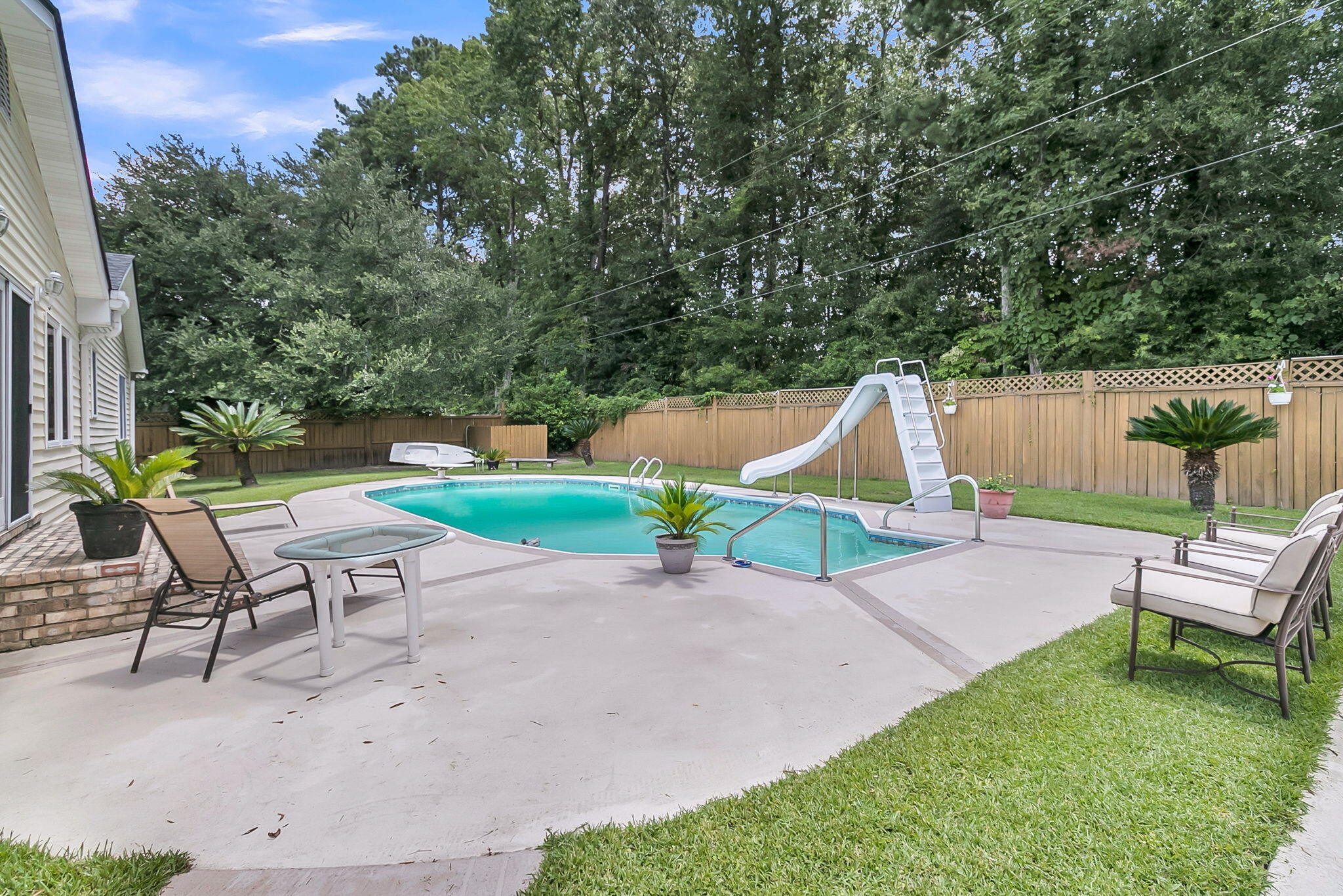 1647 Sulgrave Road