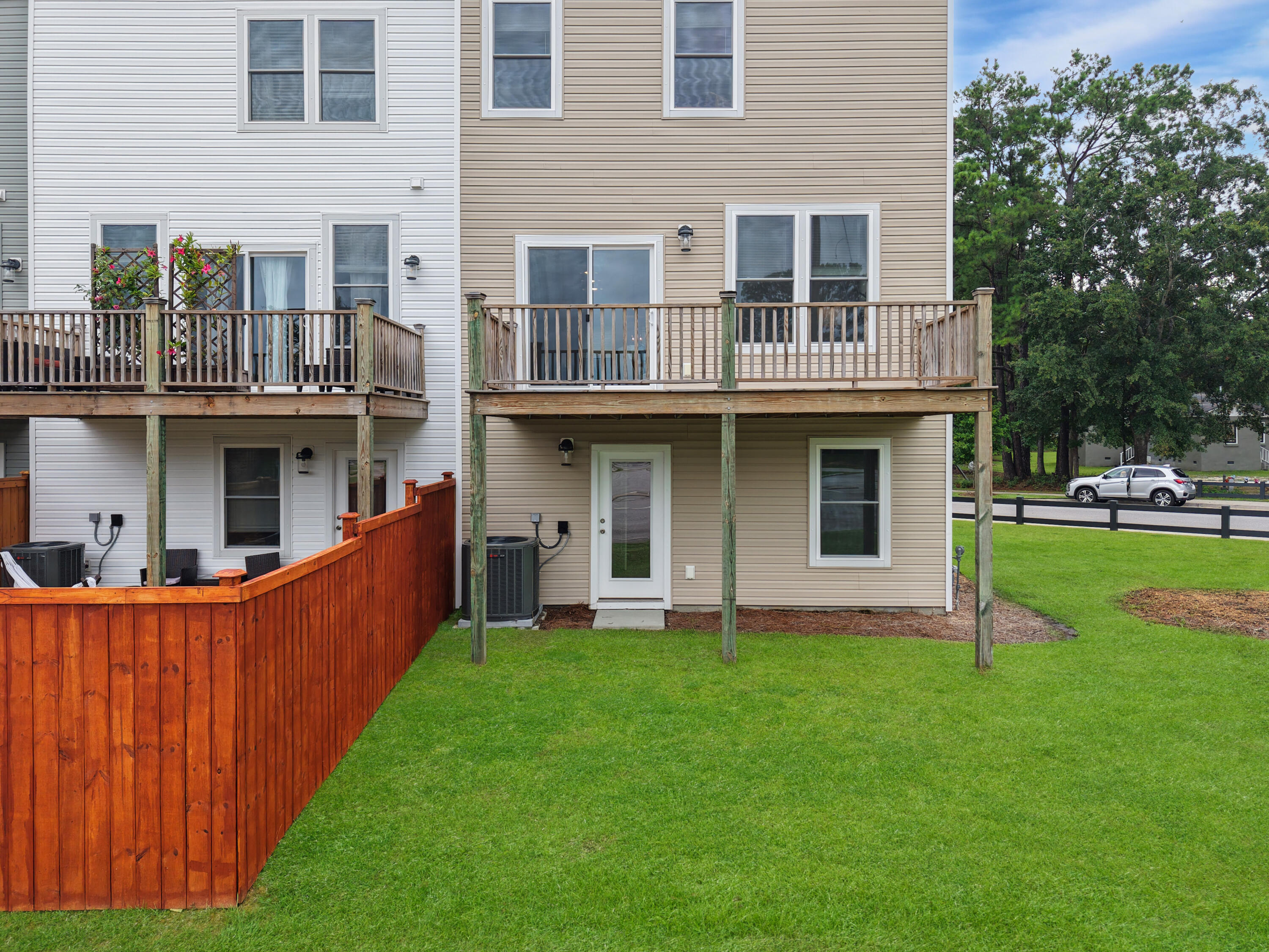 1001 Pettiford Place