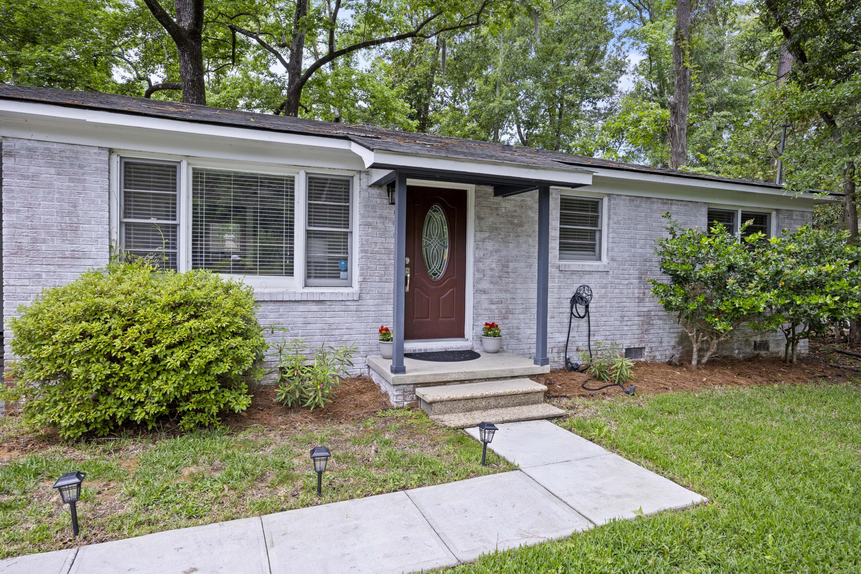 825 Savage Road
