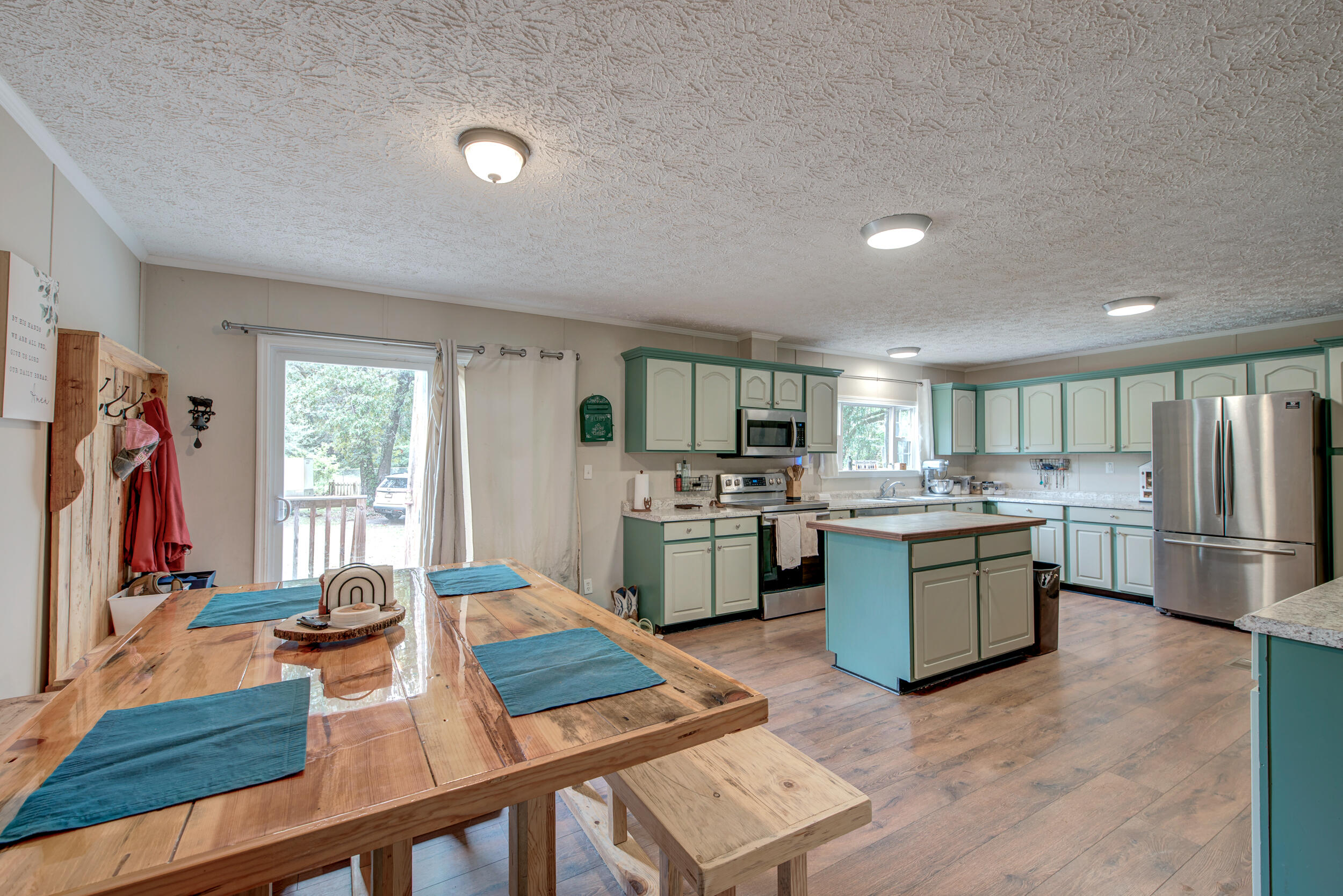 3626 Lowcountry Highway