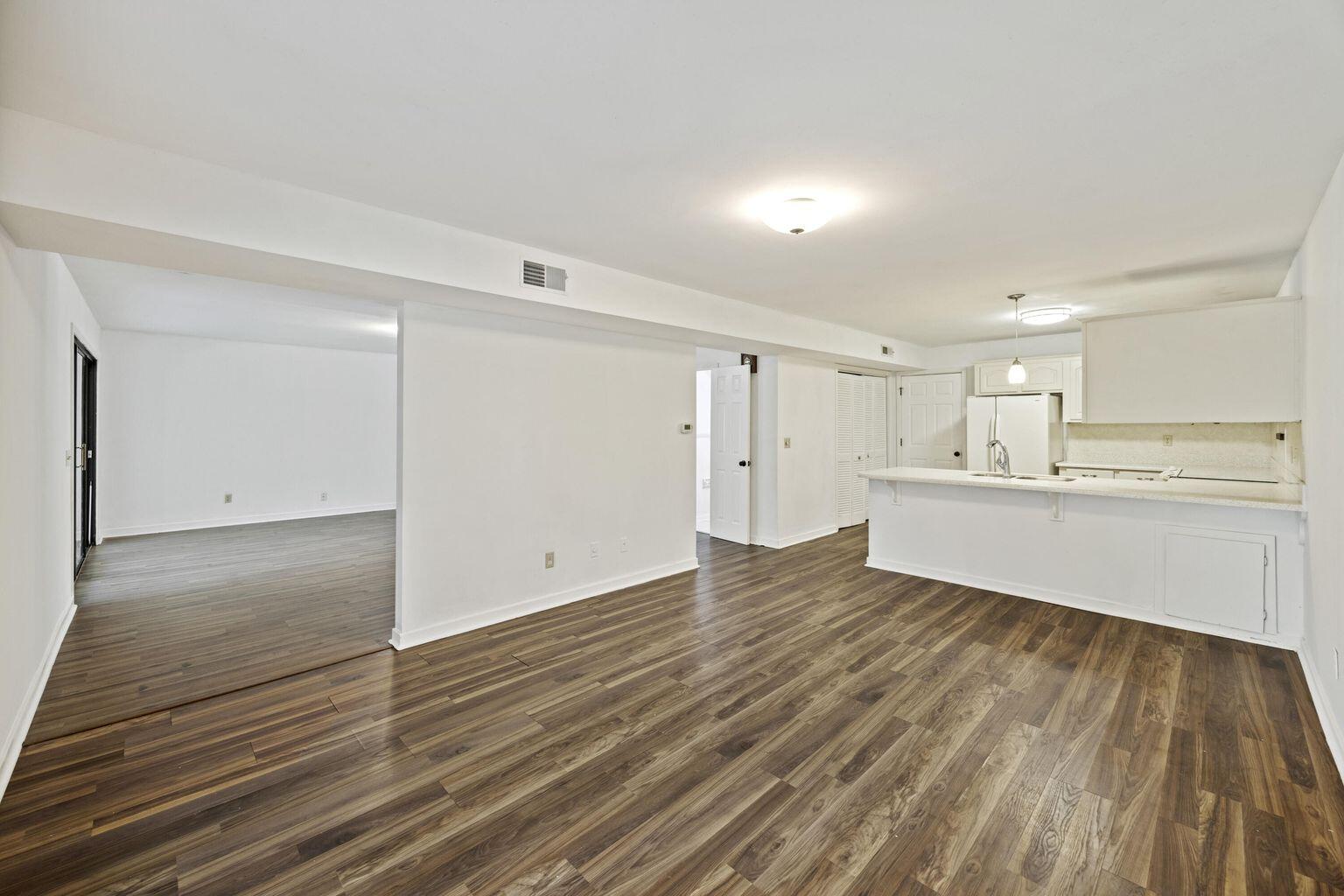 9 Stallion Court