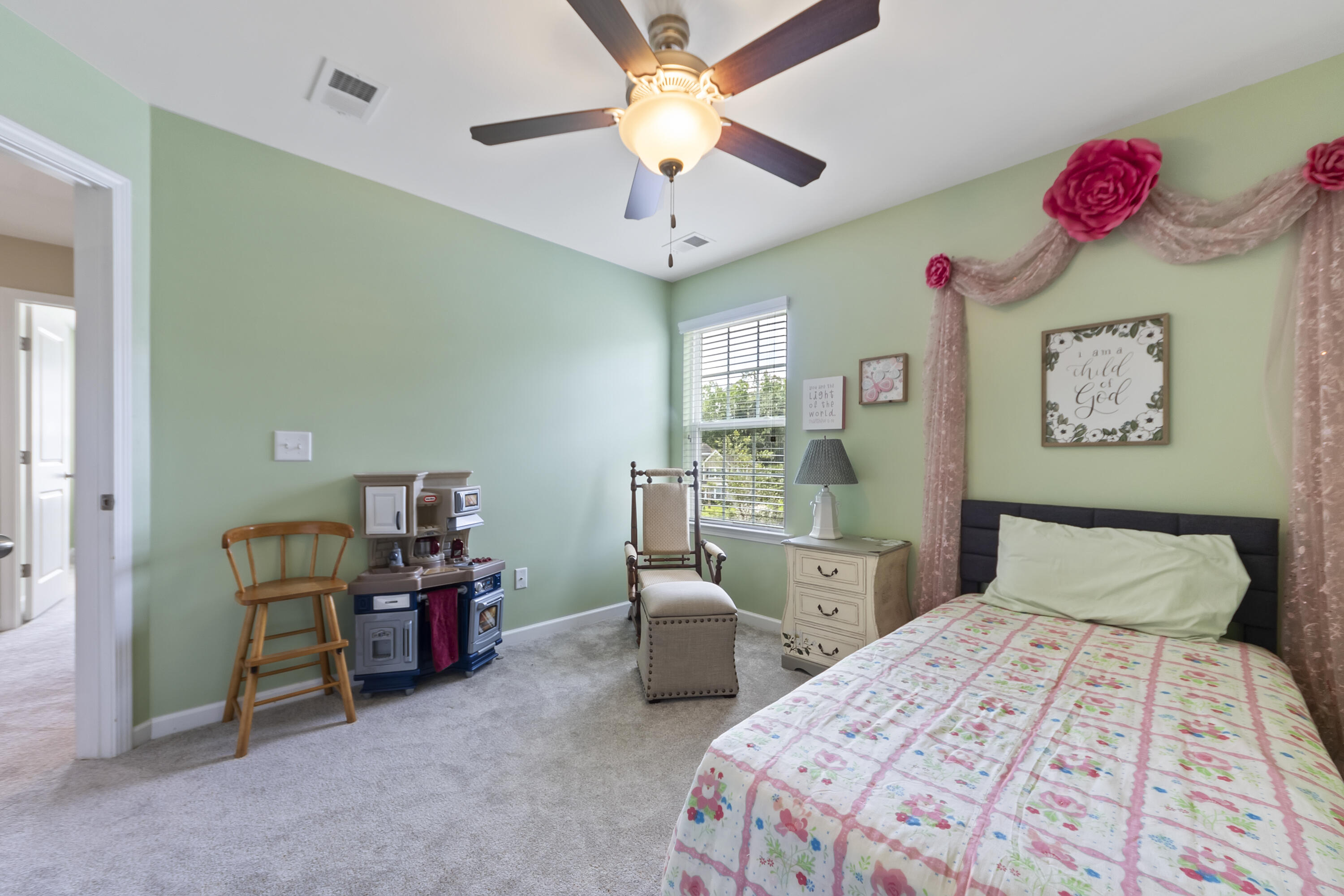 127 Stagecoach Lane
