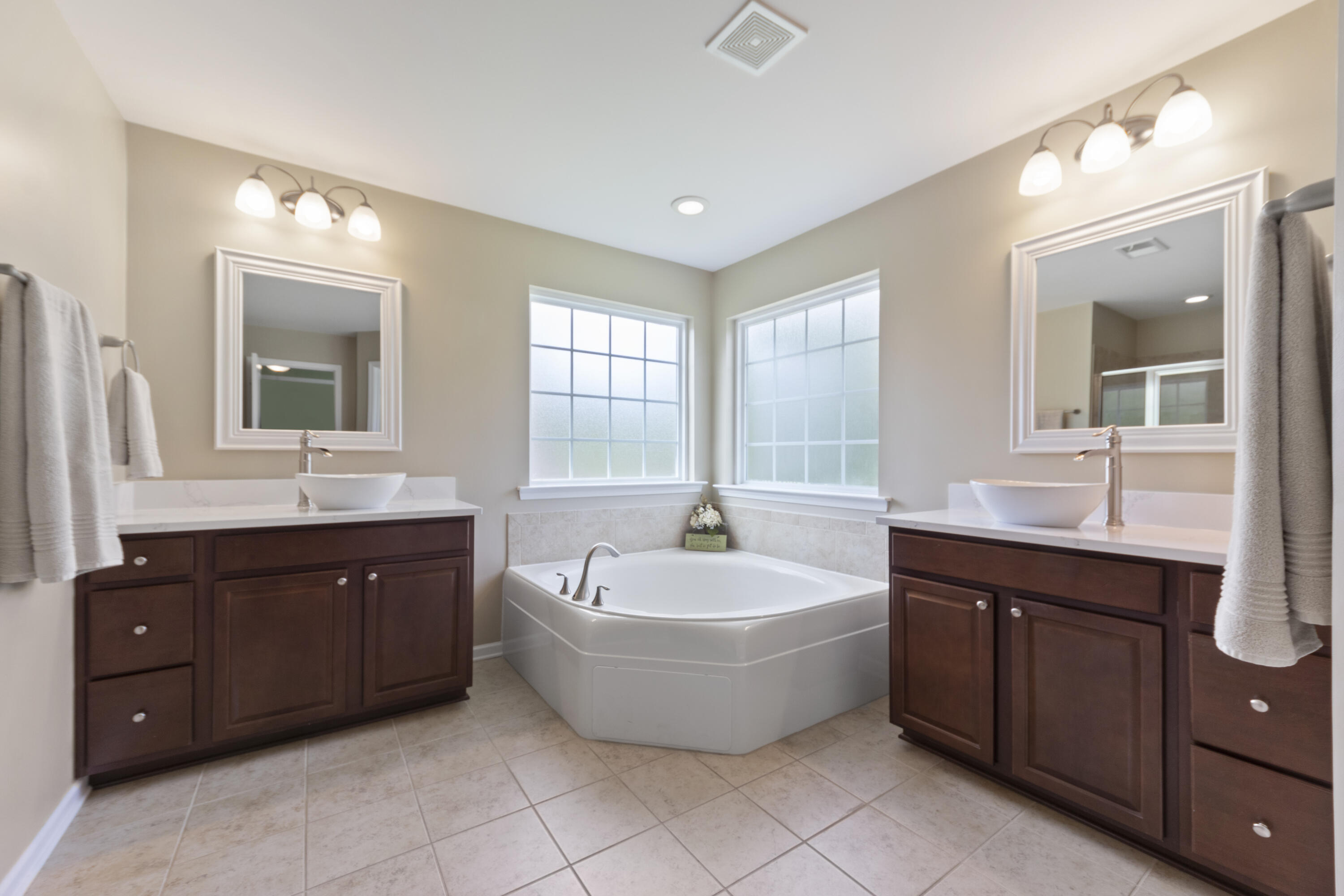 127 Stagecoach Lane