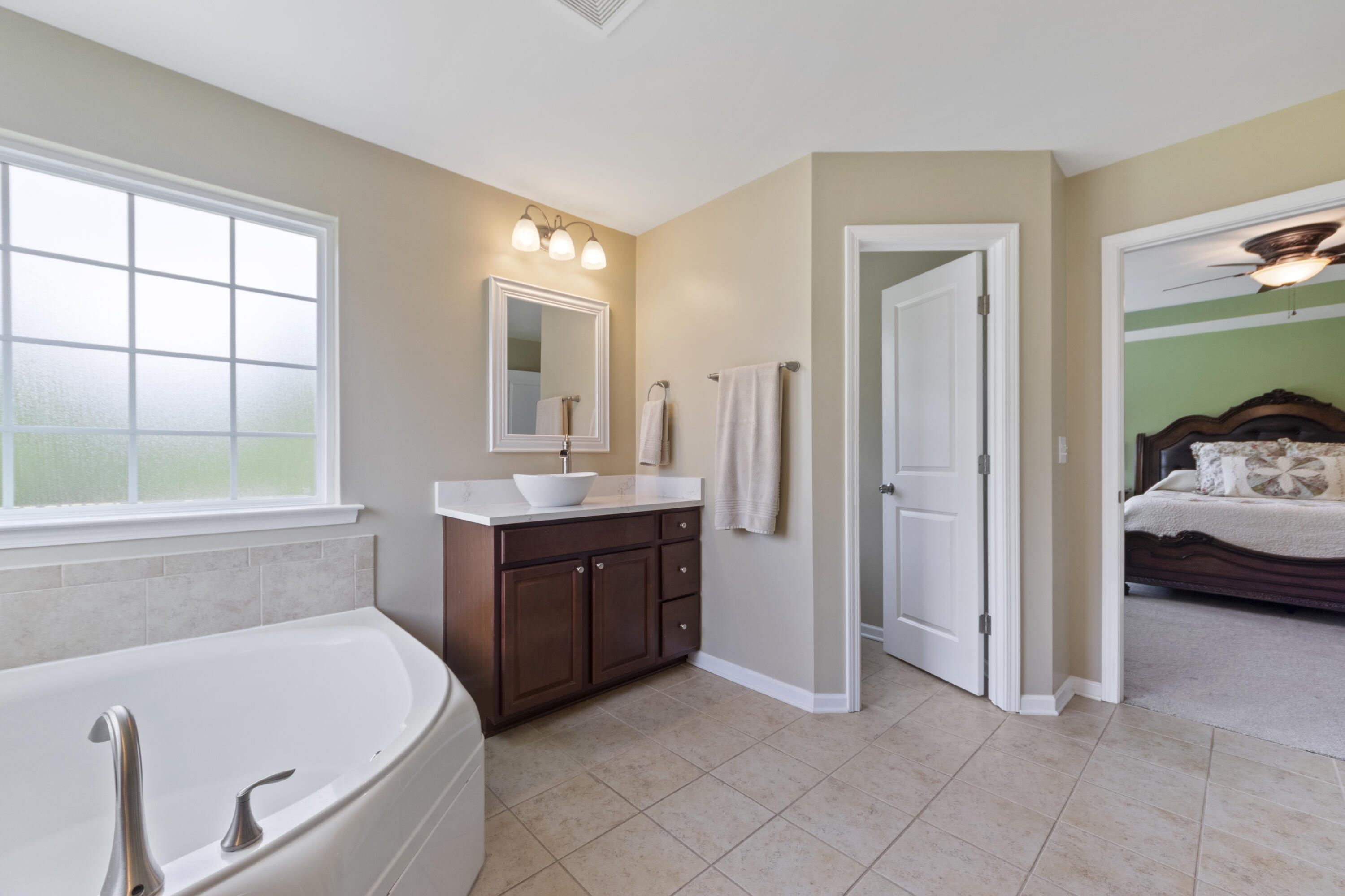 127 Stagecoach Lane