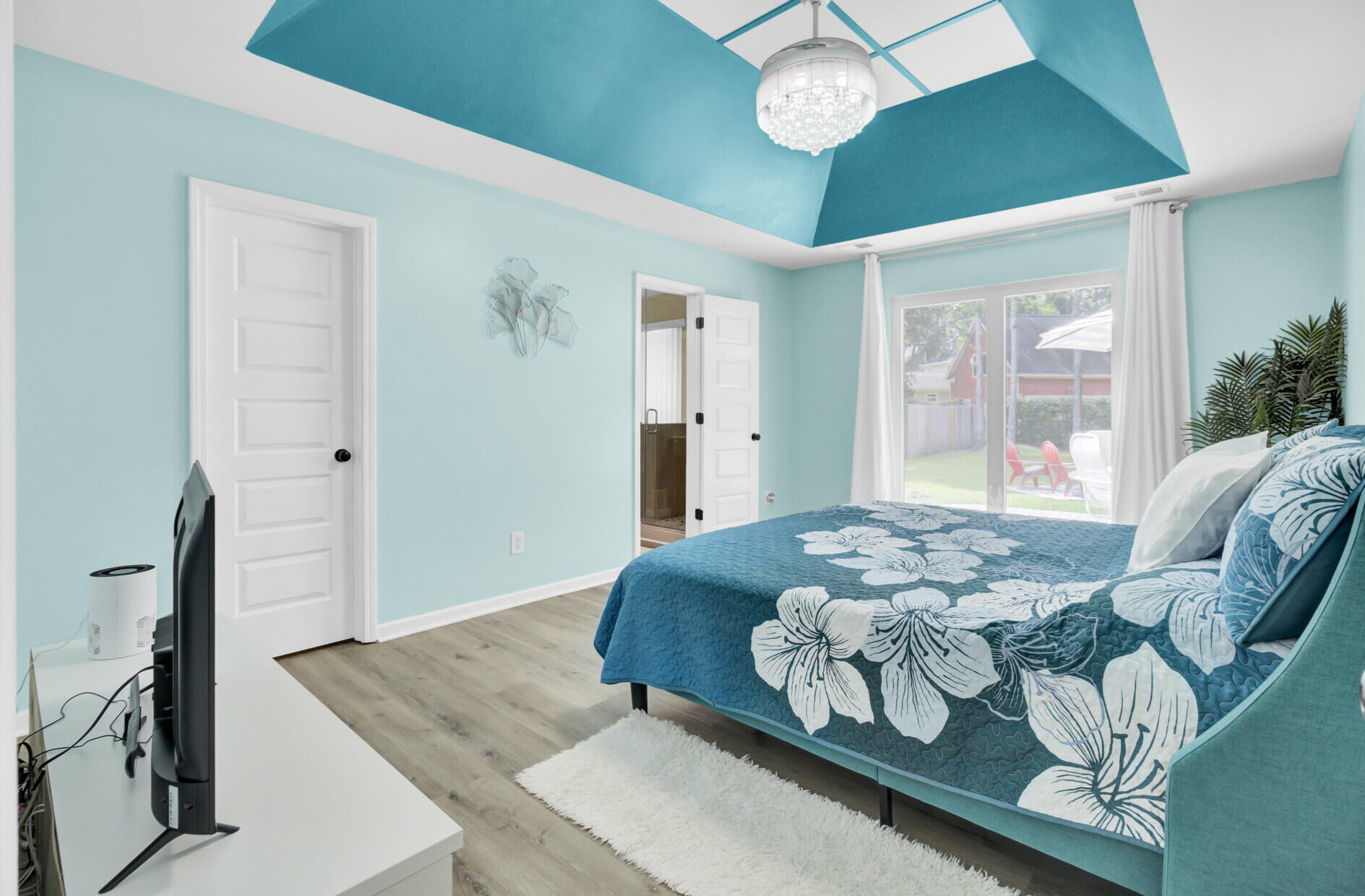 8607 Kennestone Lane