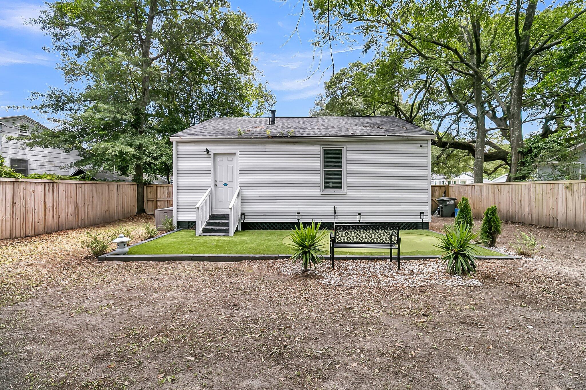 2666 Poplin Avenue