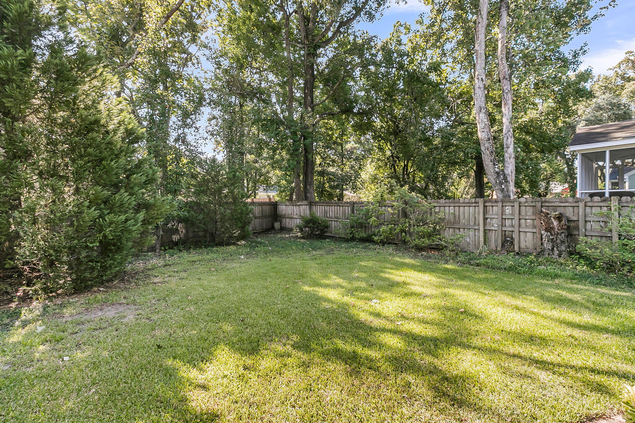 1865 Cattail Row