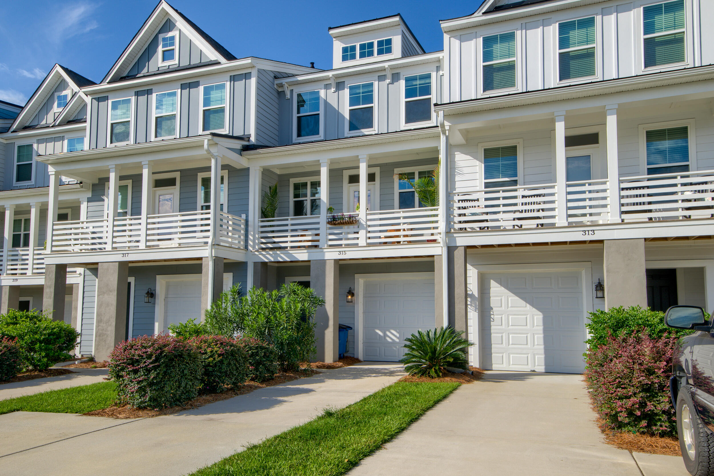 315 Laurens View Lane