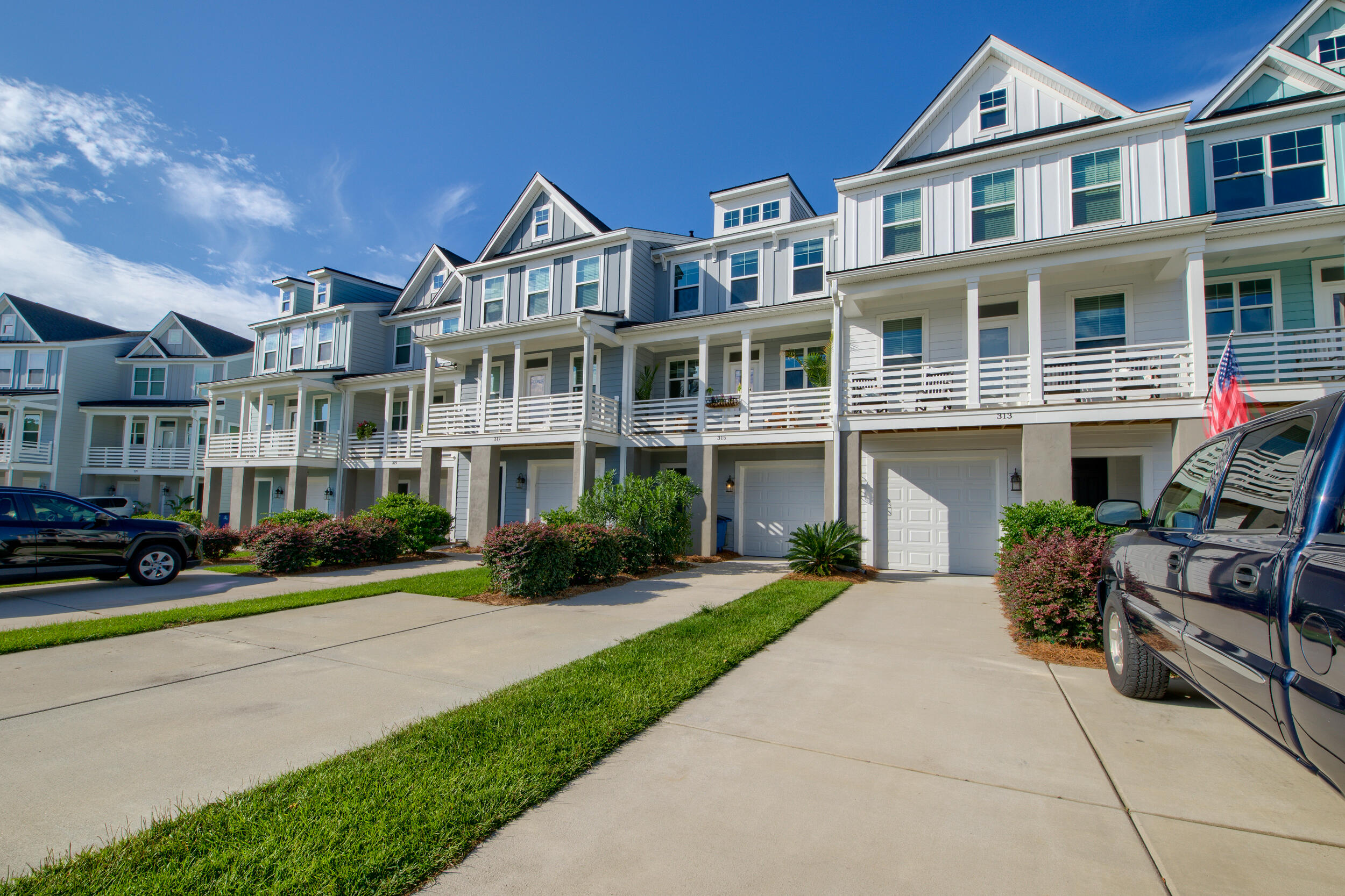 315 Laurens View Lane