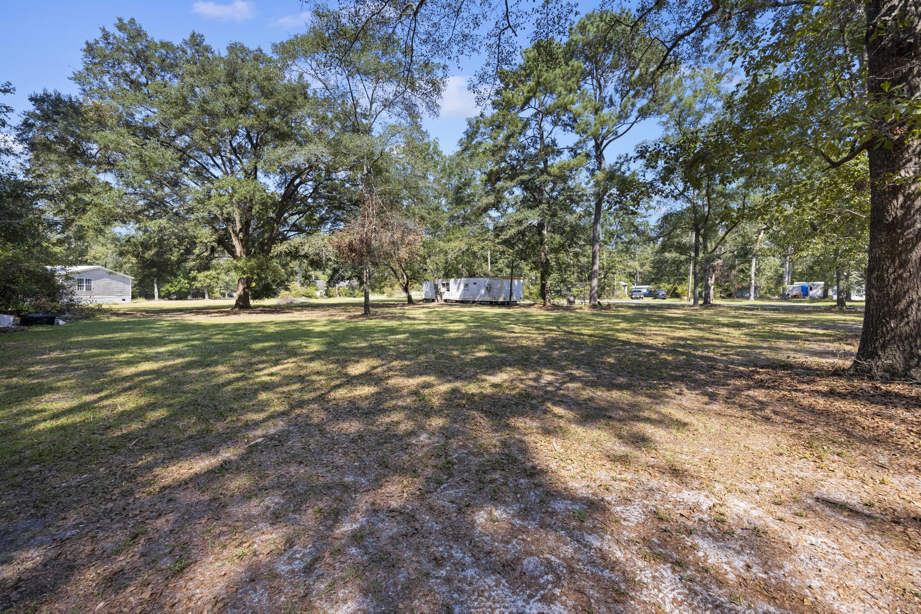 197 Davis Circle
