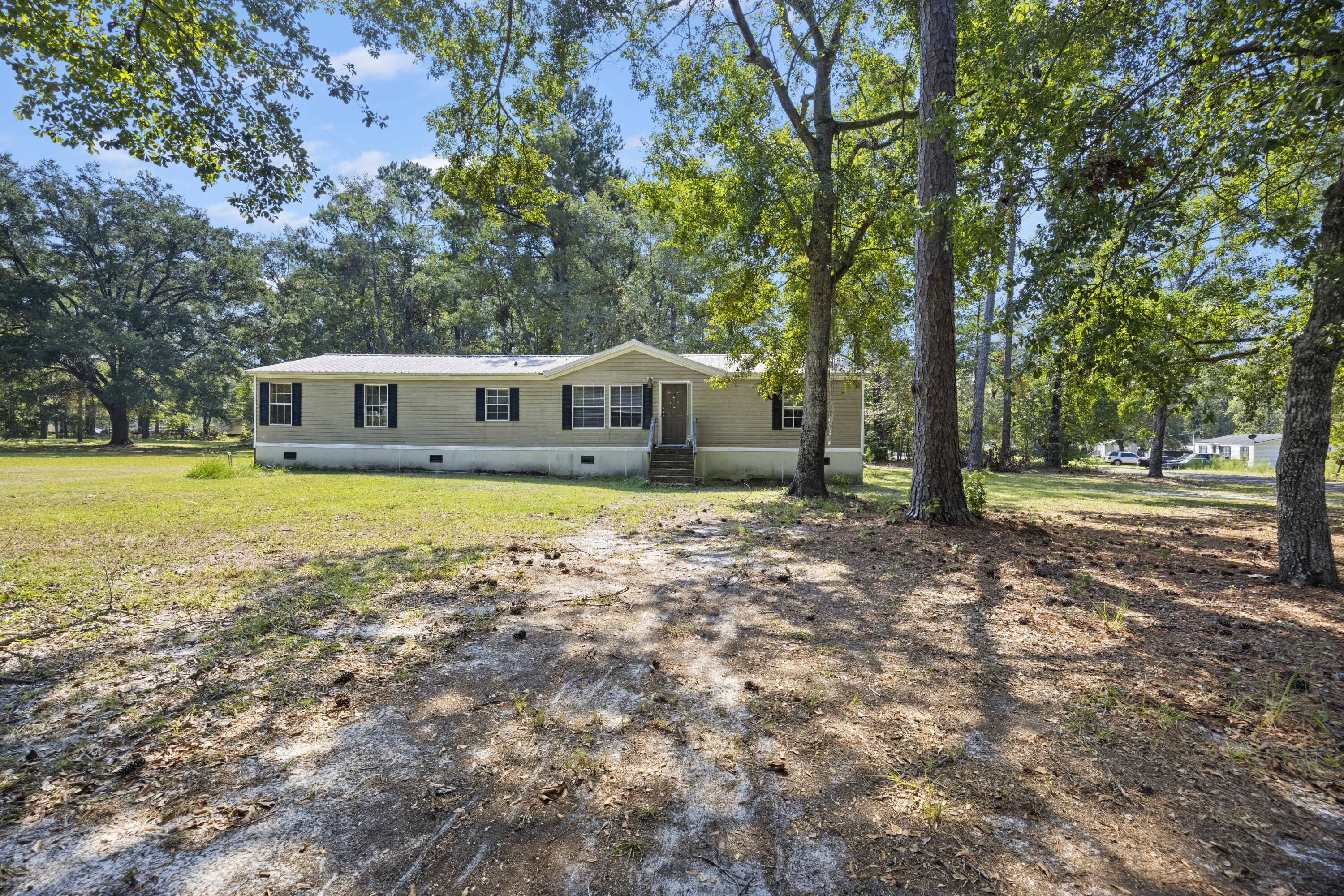197 Davis Circle