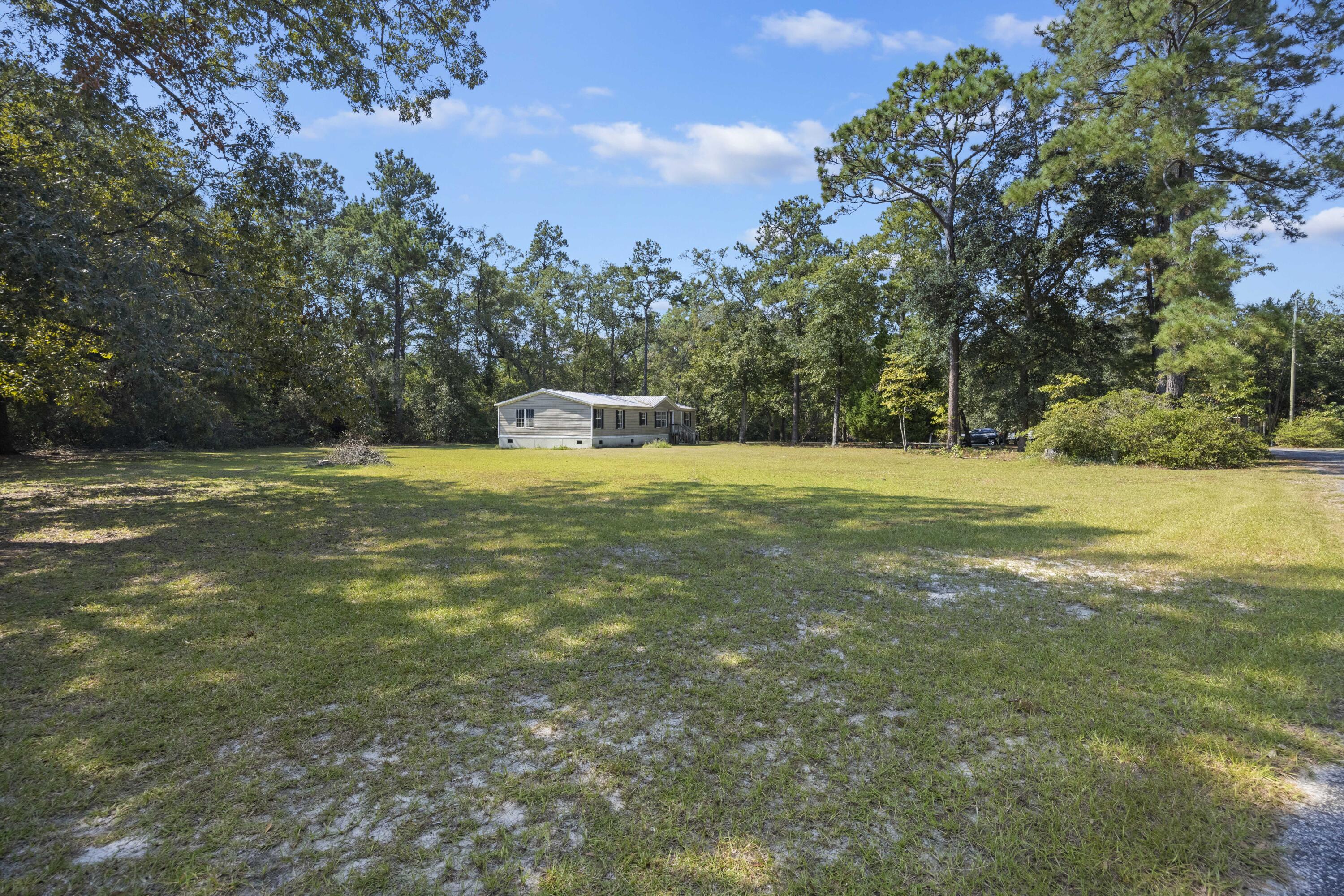 197 Davis Circle