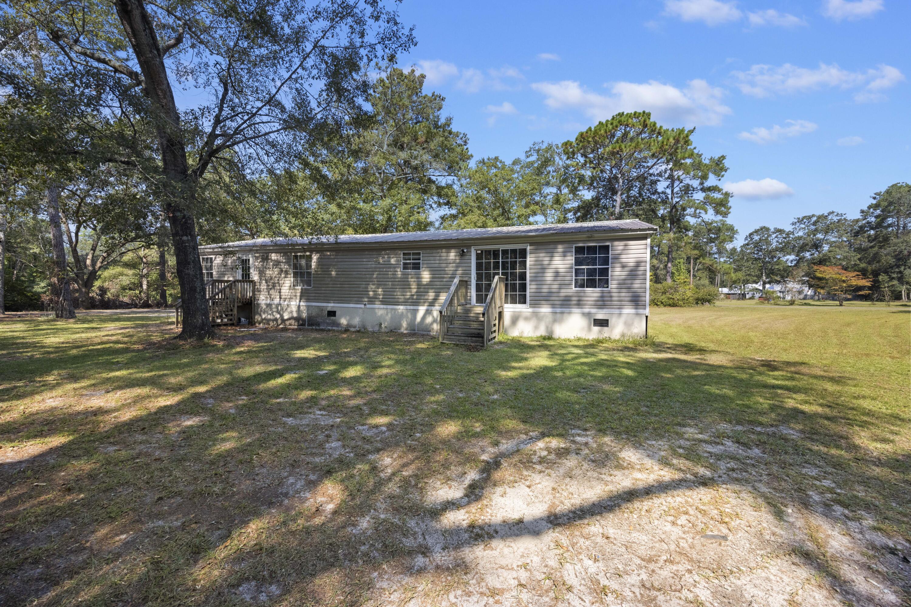 197 Davis Circle