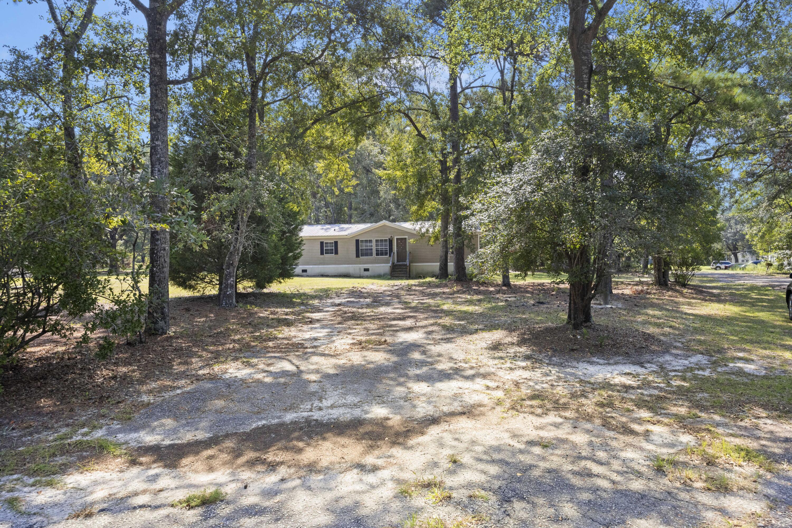 197 Davis Circle