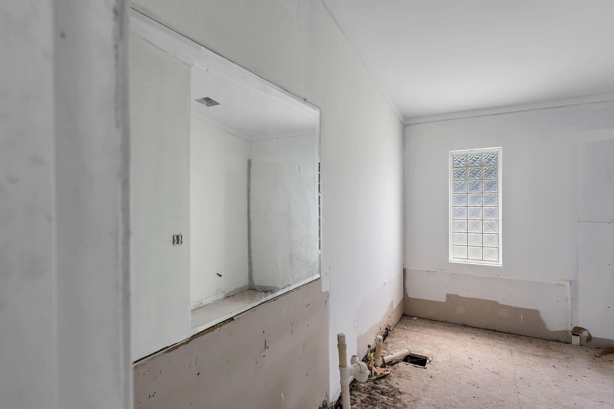 2979 Bobo Road