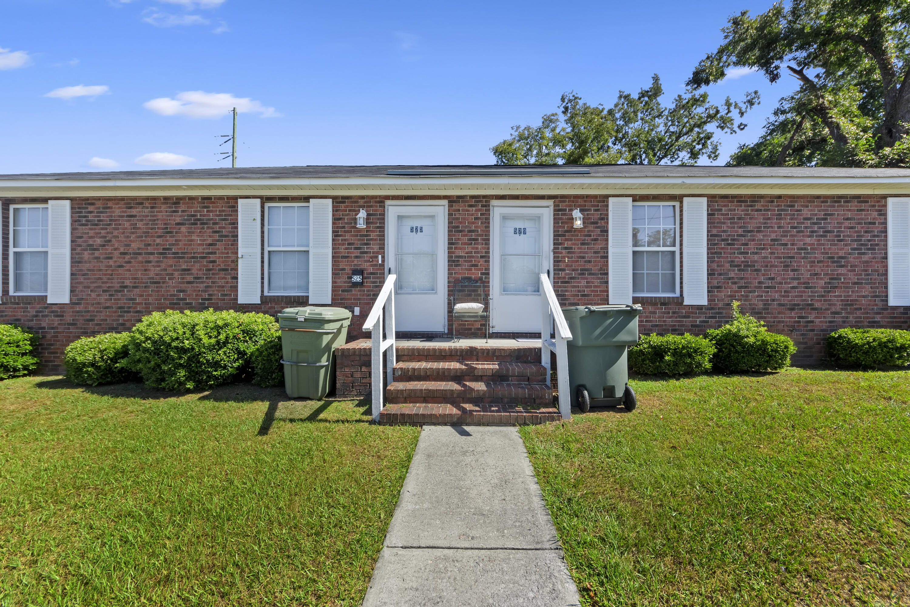 525529 SW Enterprise Street # B Unit: A & B