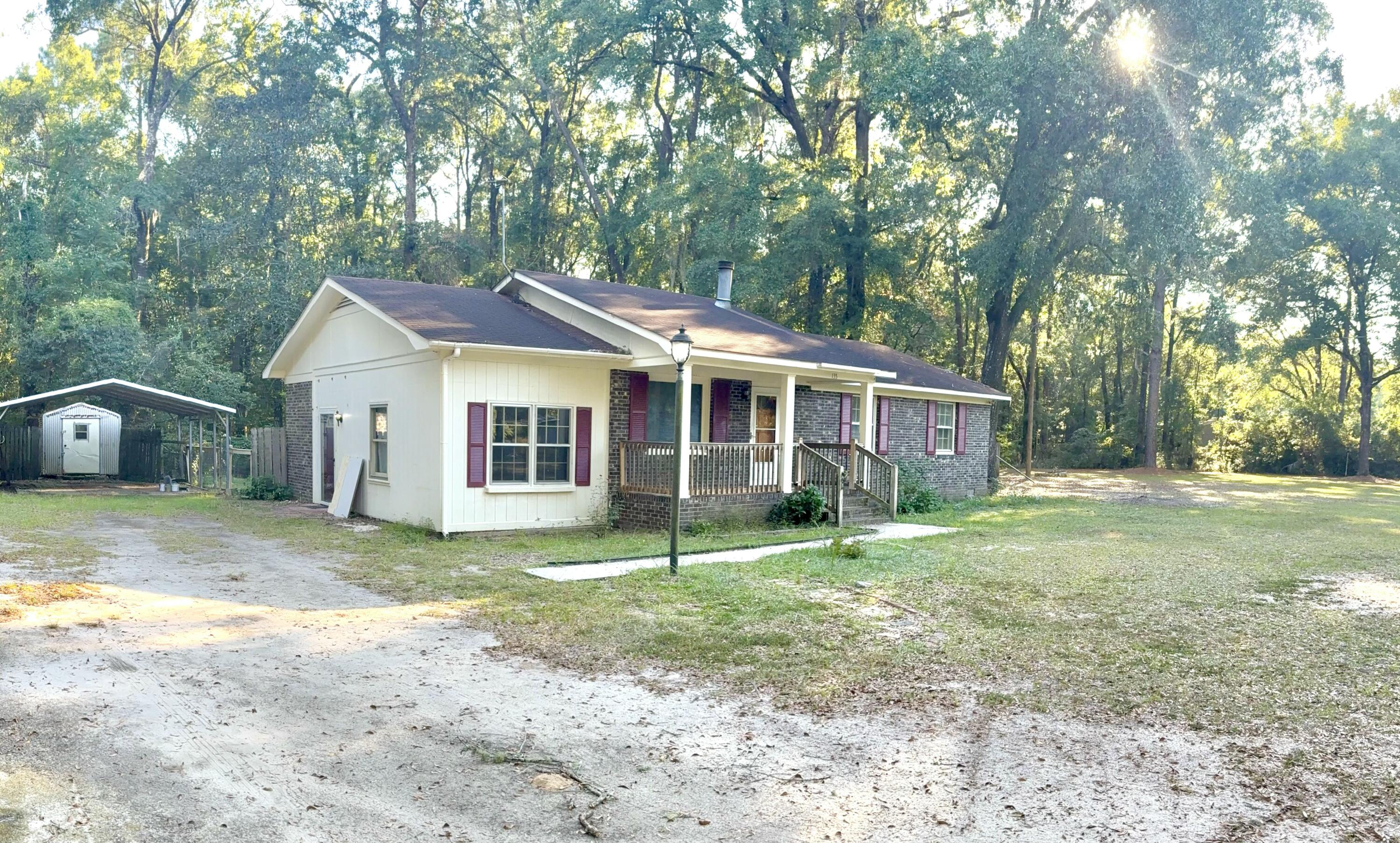 135 Clyde Circle