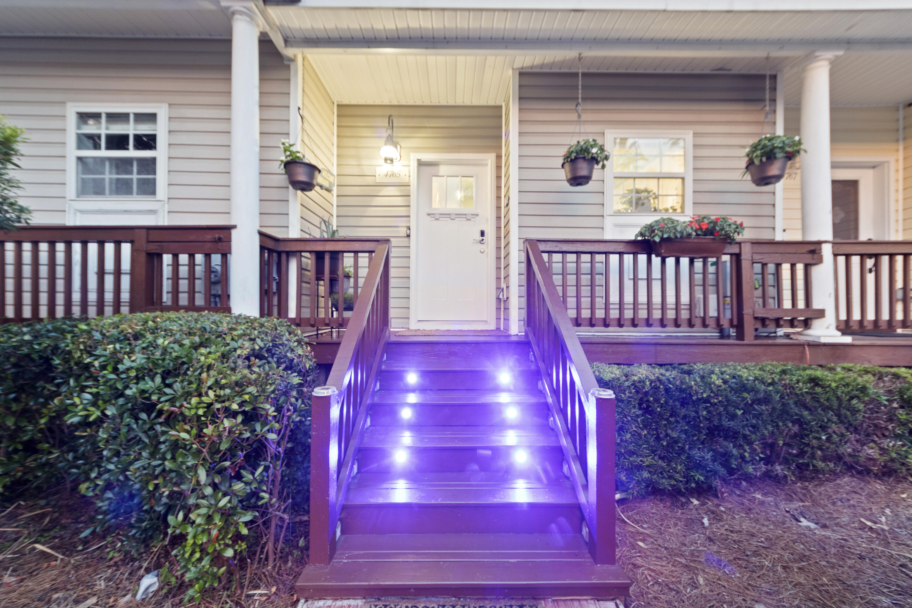4765/4763 Arco Lane
