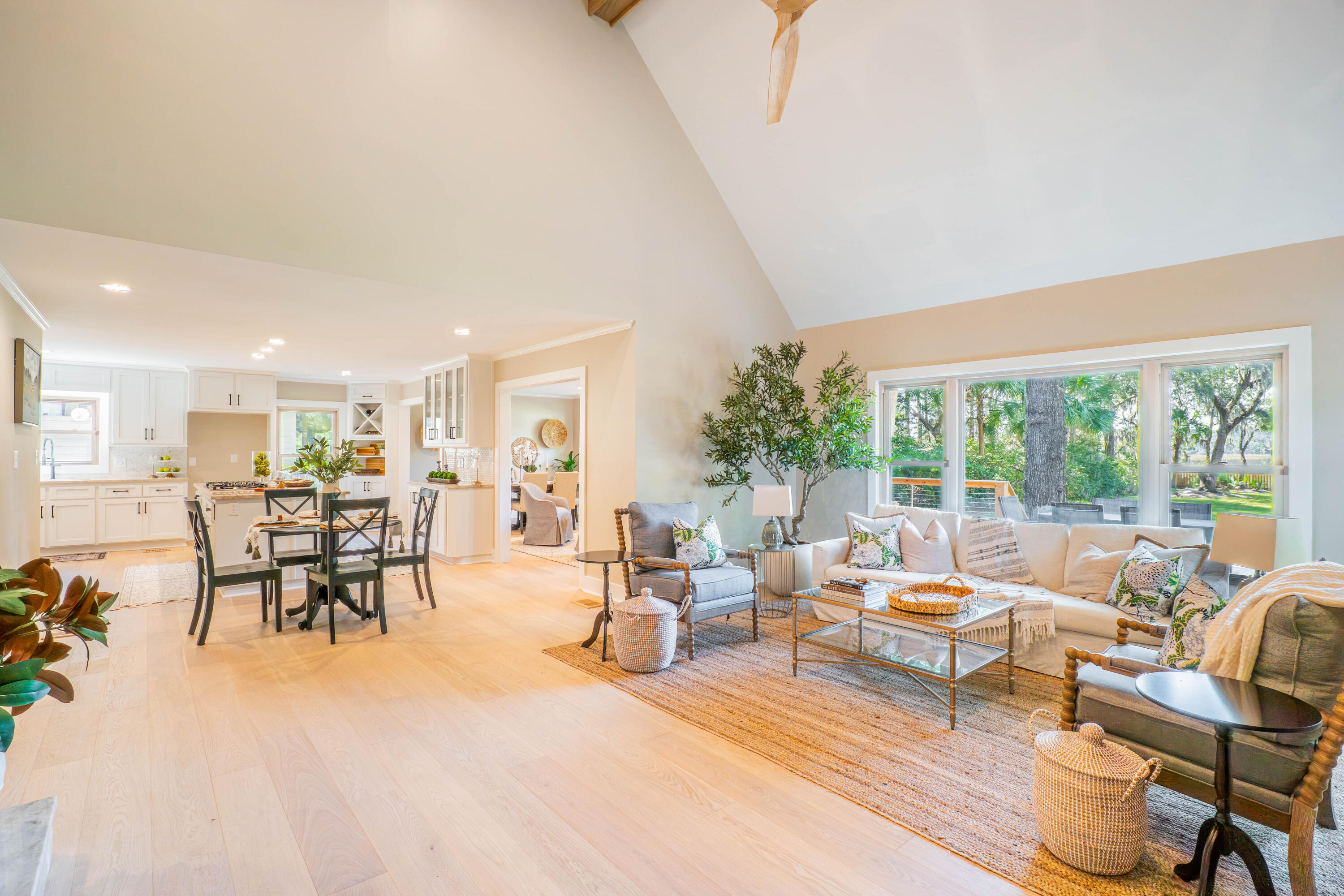 316 Anadale Court