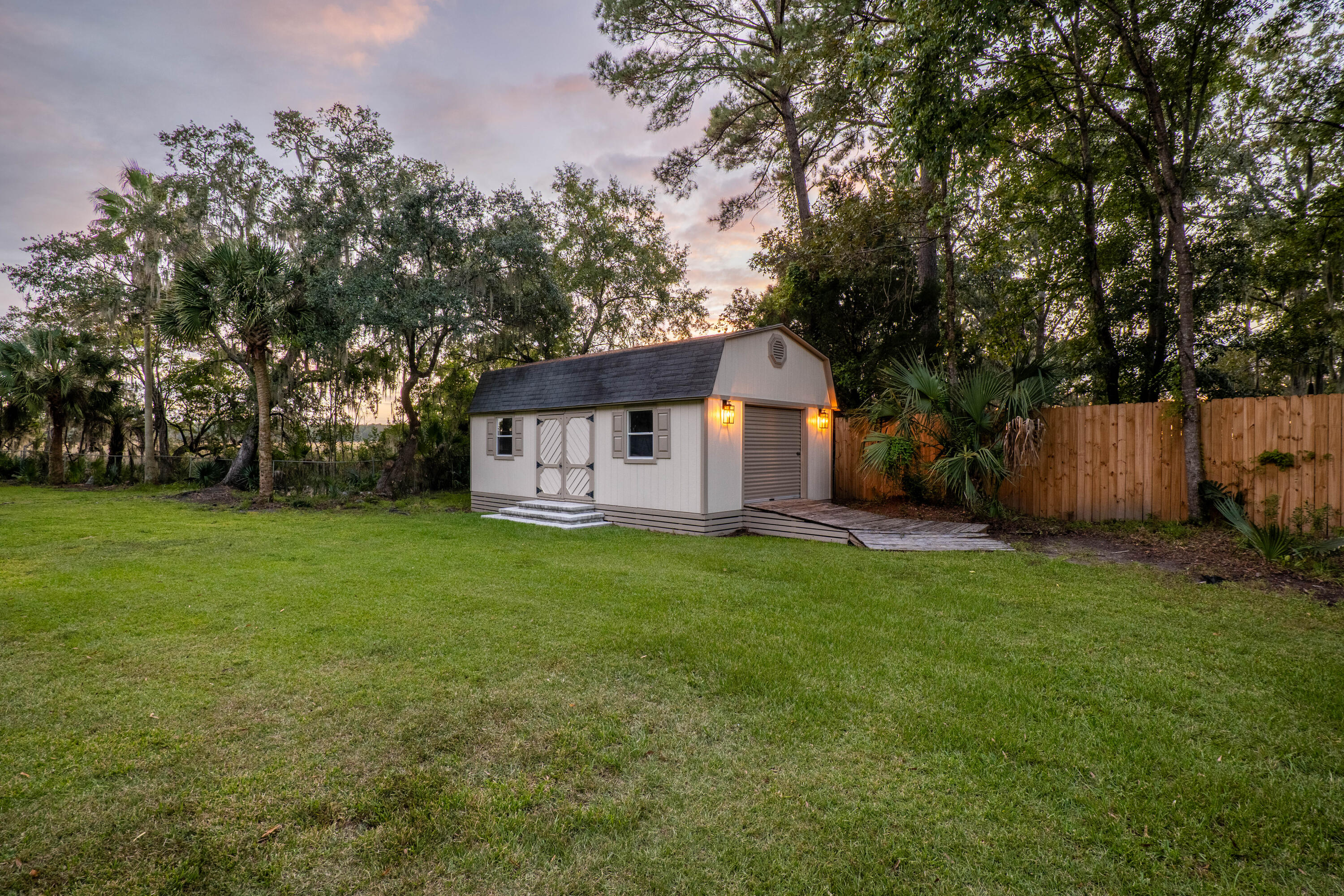 316 Anadale Court
