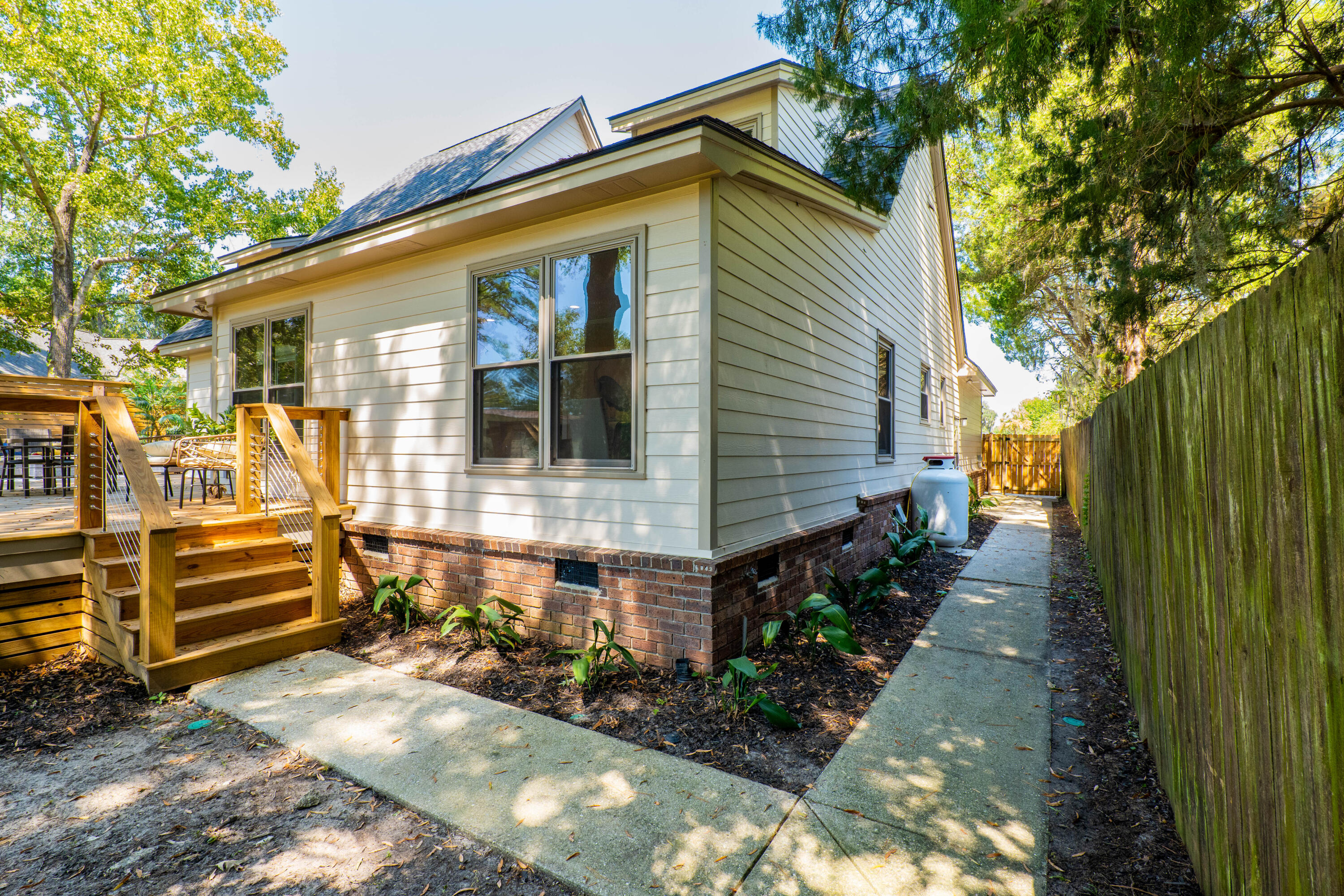 316 Anadale Court