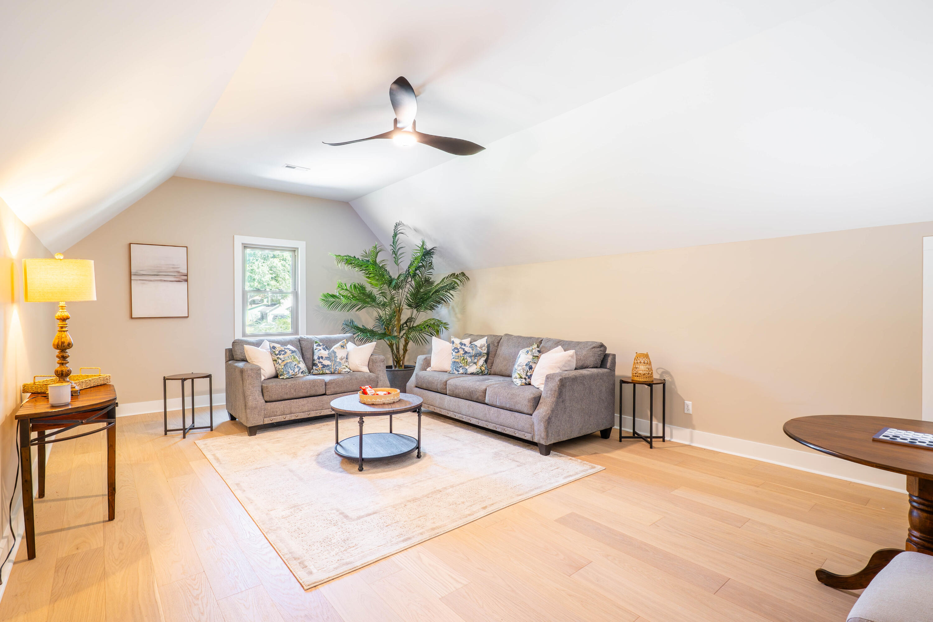 316 Anadale Court