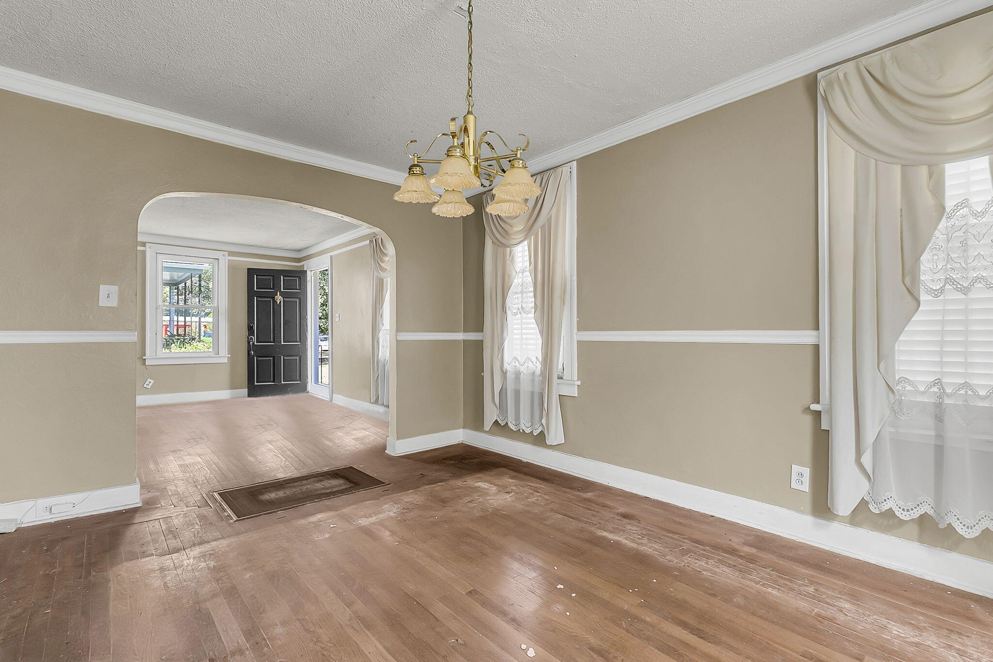 251 W Poplar Street, Charleston