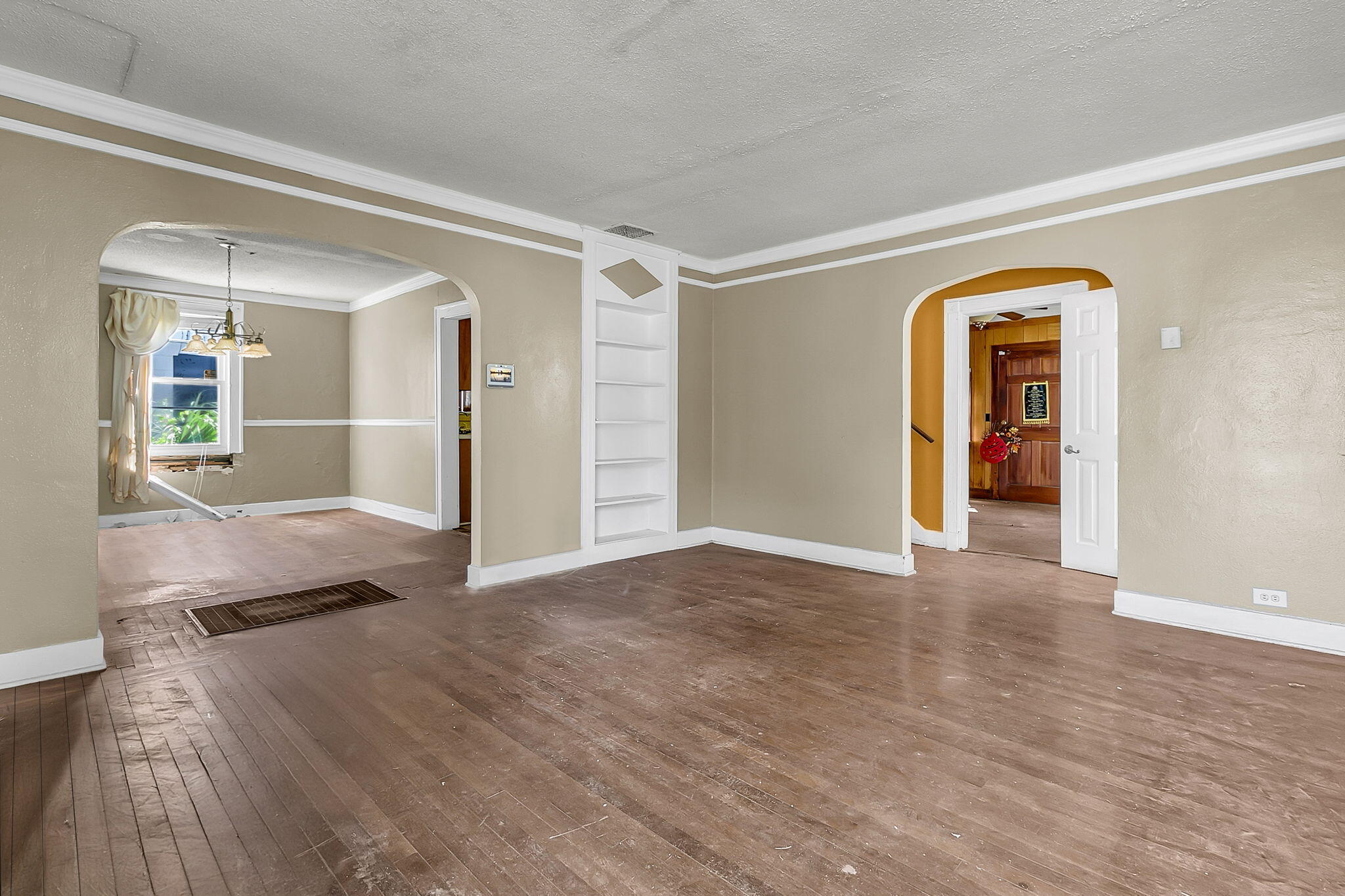 251 W Poplar Street, Charleston