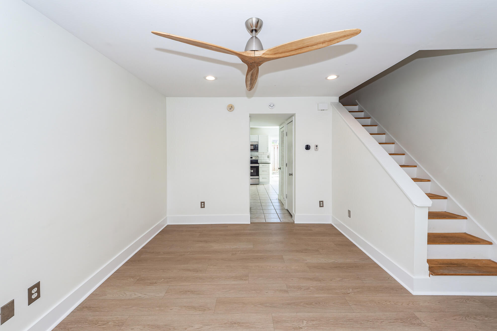 507 Stinson Drive # 10d