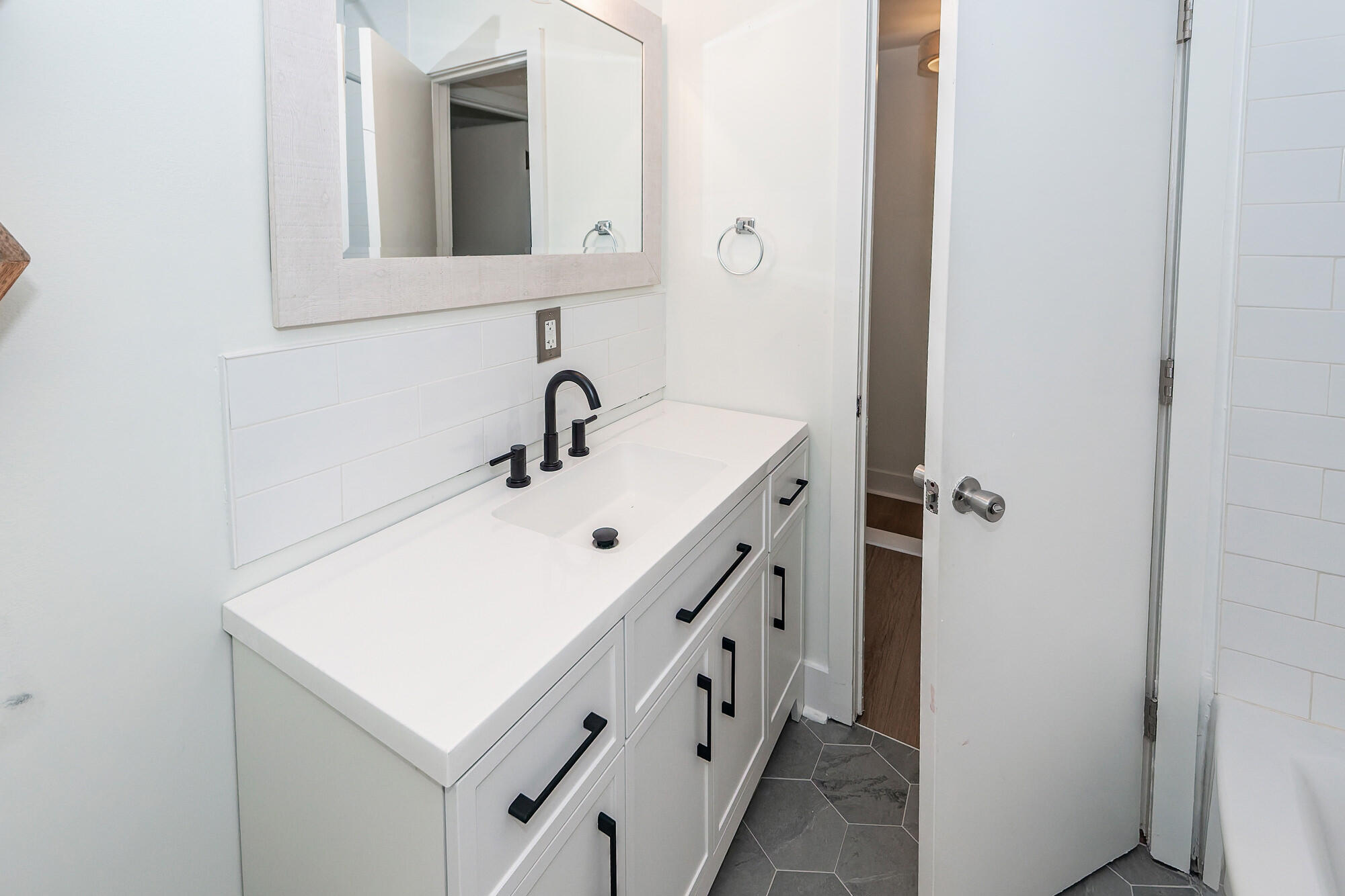 507 Stinson Drive # 10d