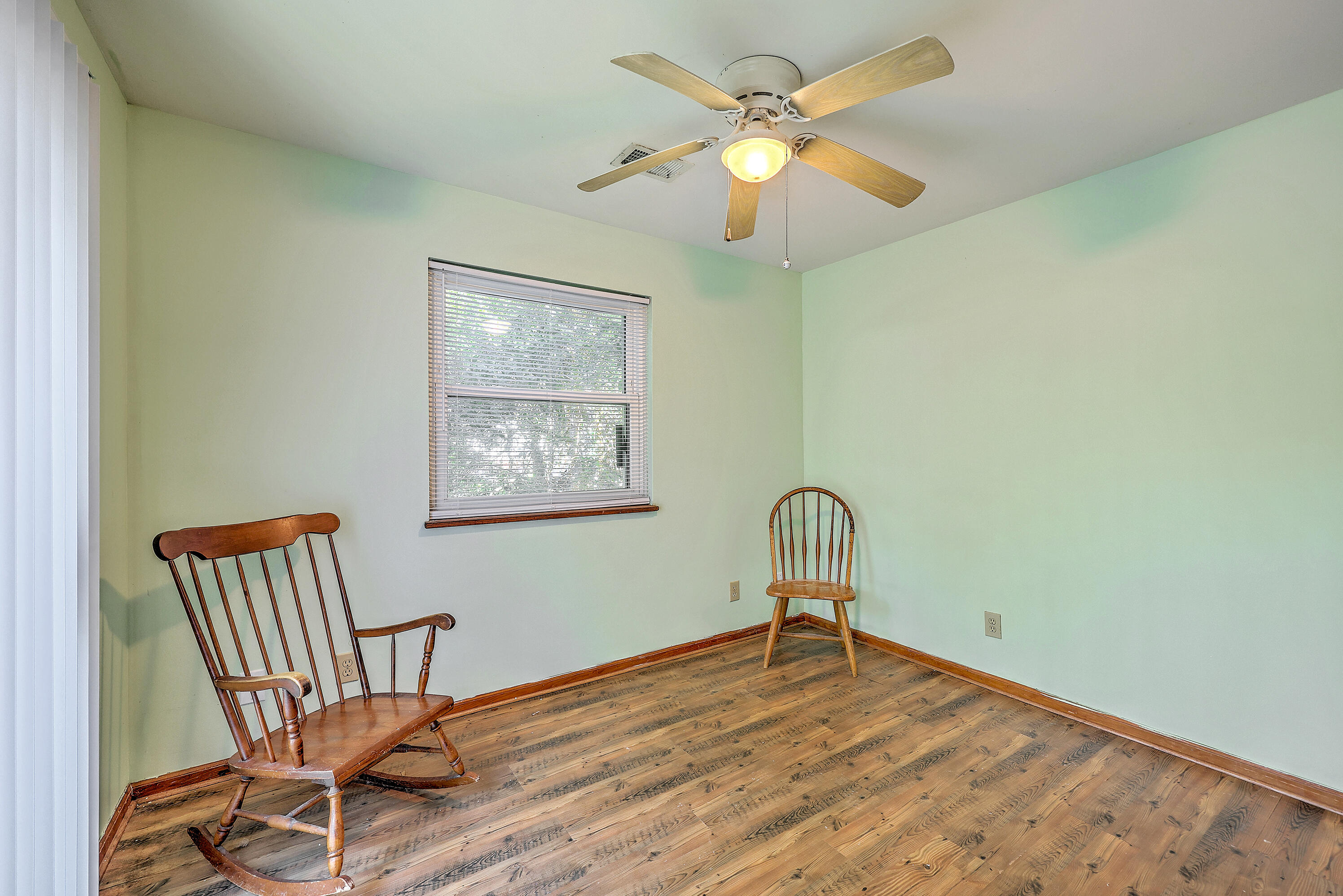 318 E Erie Avenue, Folly Beach
