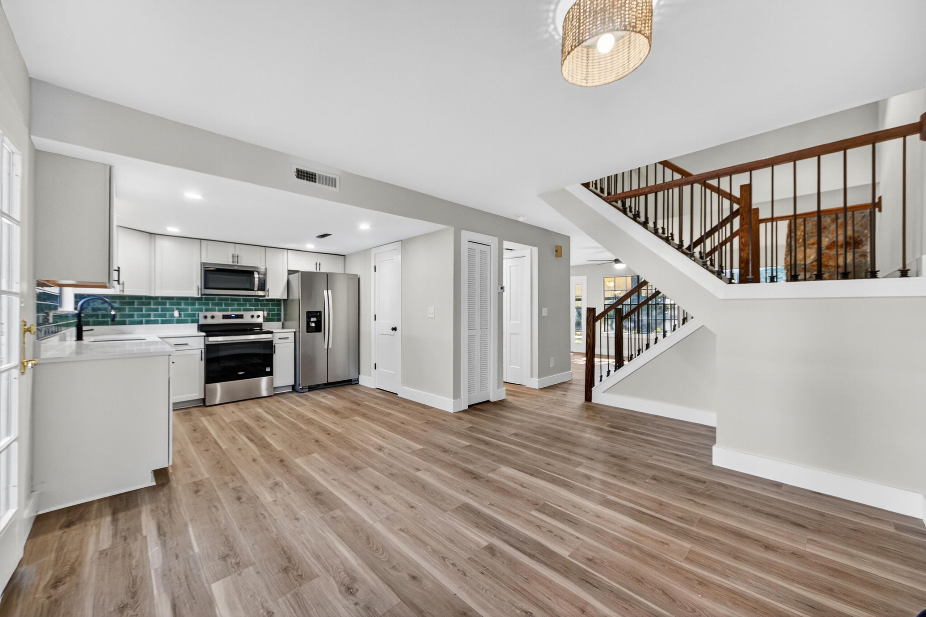 2943 Cathedral Lane, Charleston