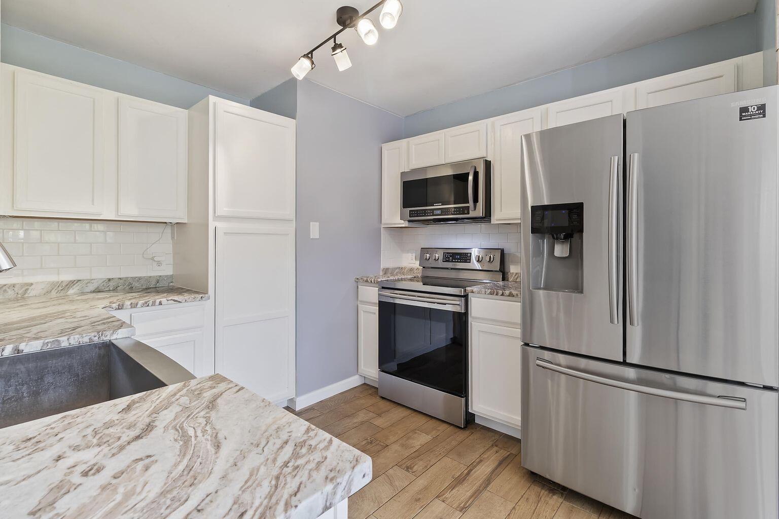 1245 Lakefront Drive, Charleston