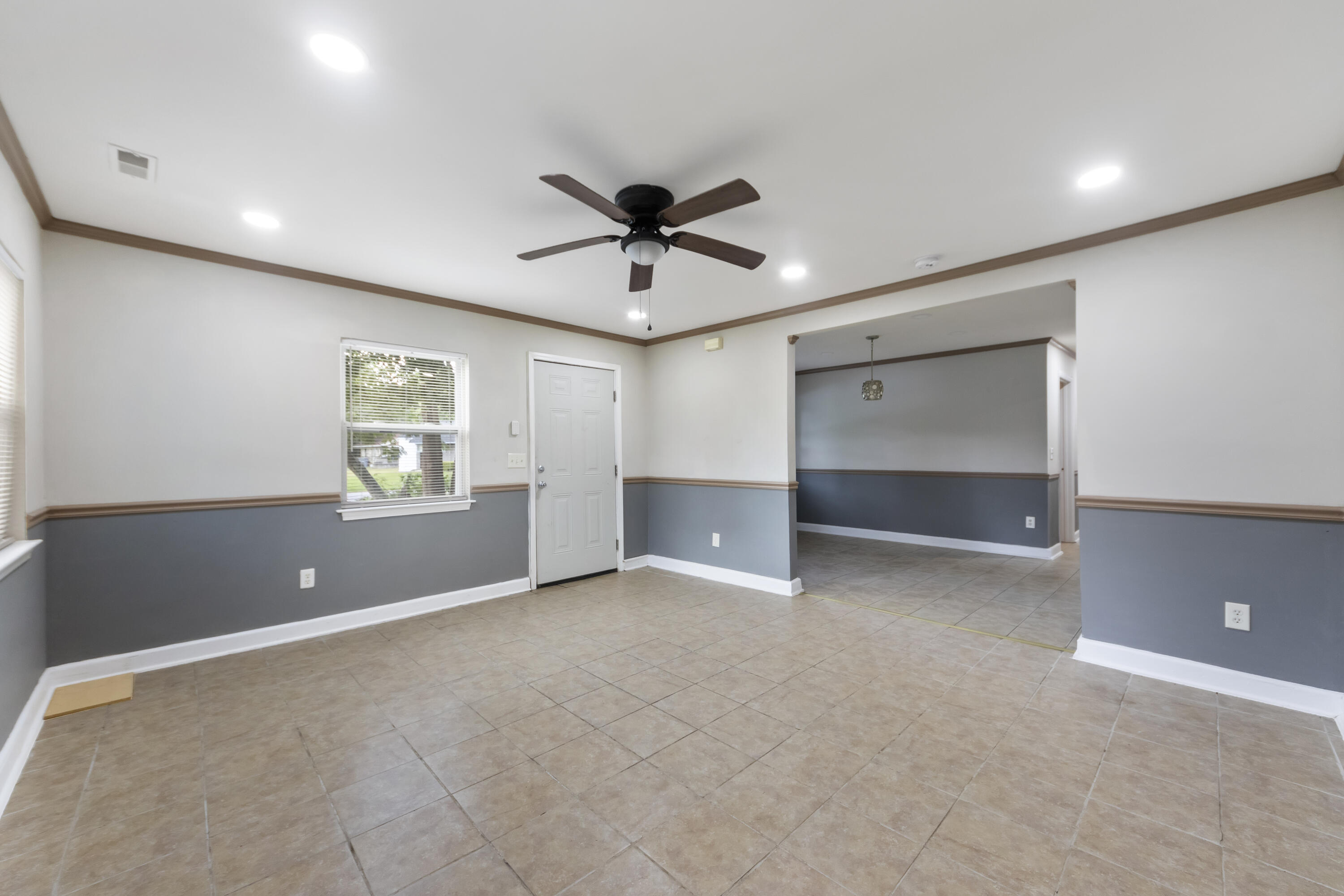 2351 Elegans Drive, Charleston