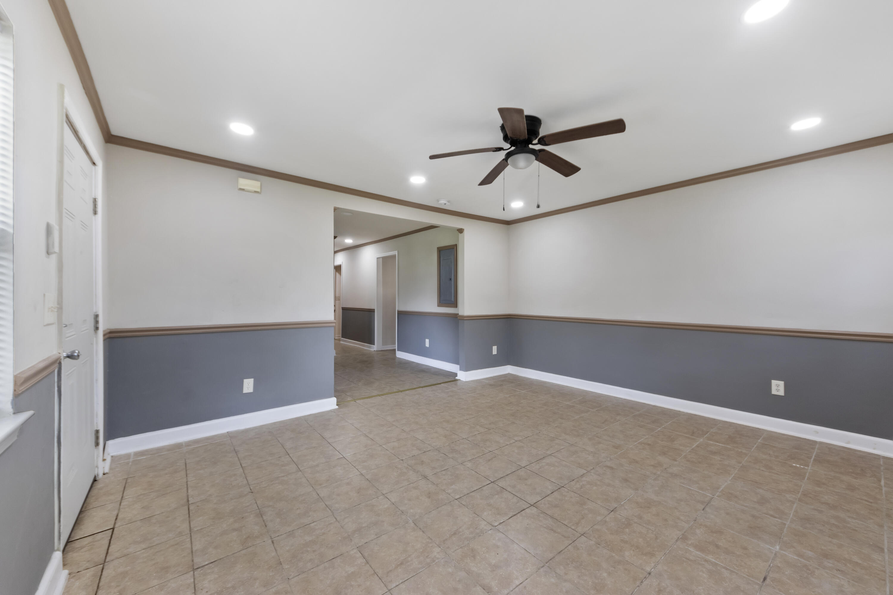 2351 Elegans Drive, Charleston