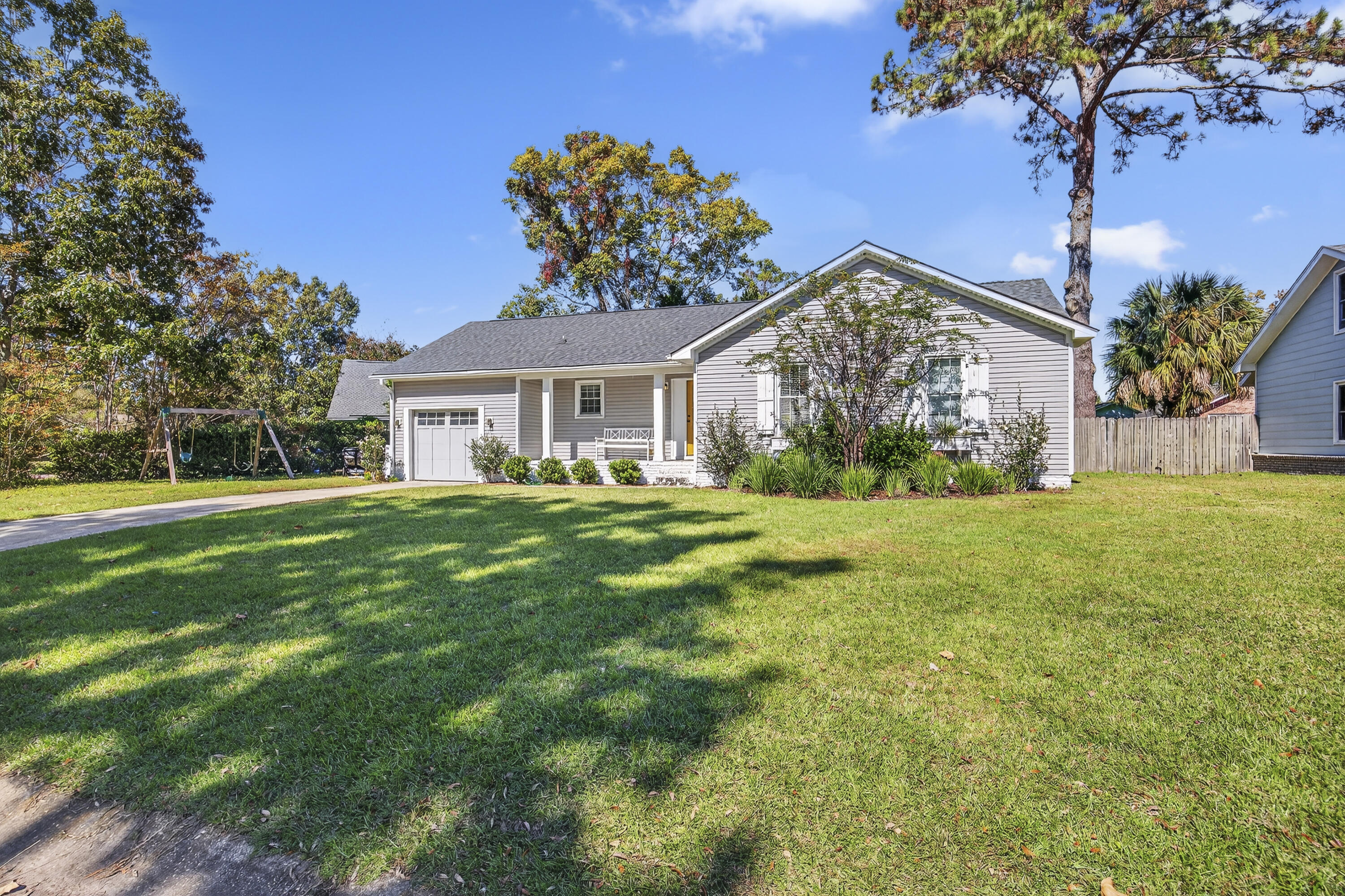1522 Candlewood Drive, Mount Pleasant