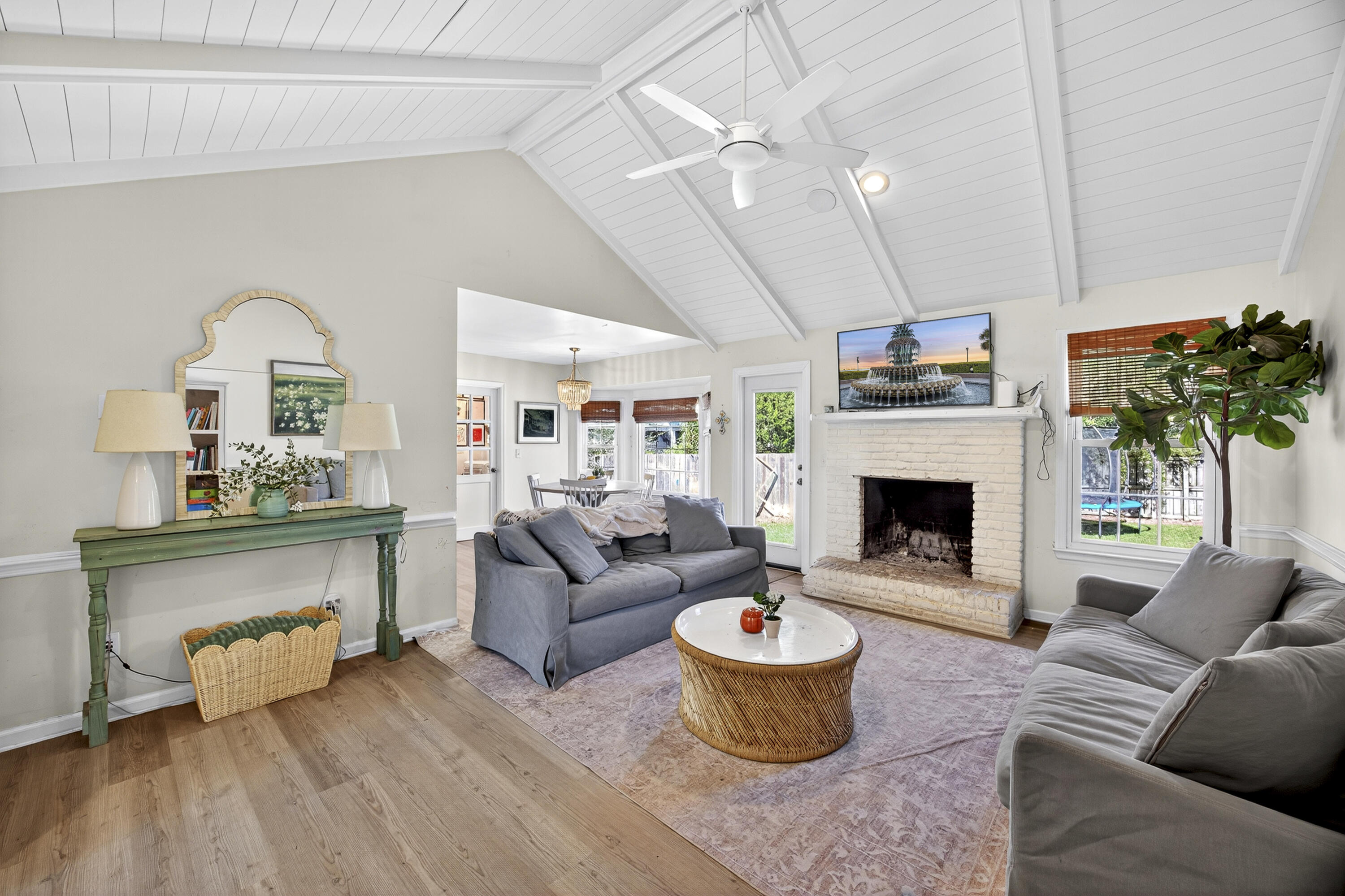 1522 Candlewood Drive, Mount Pleasant