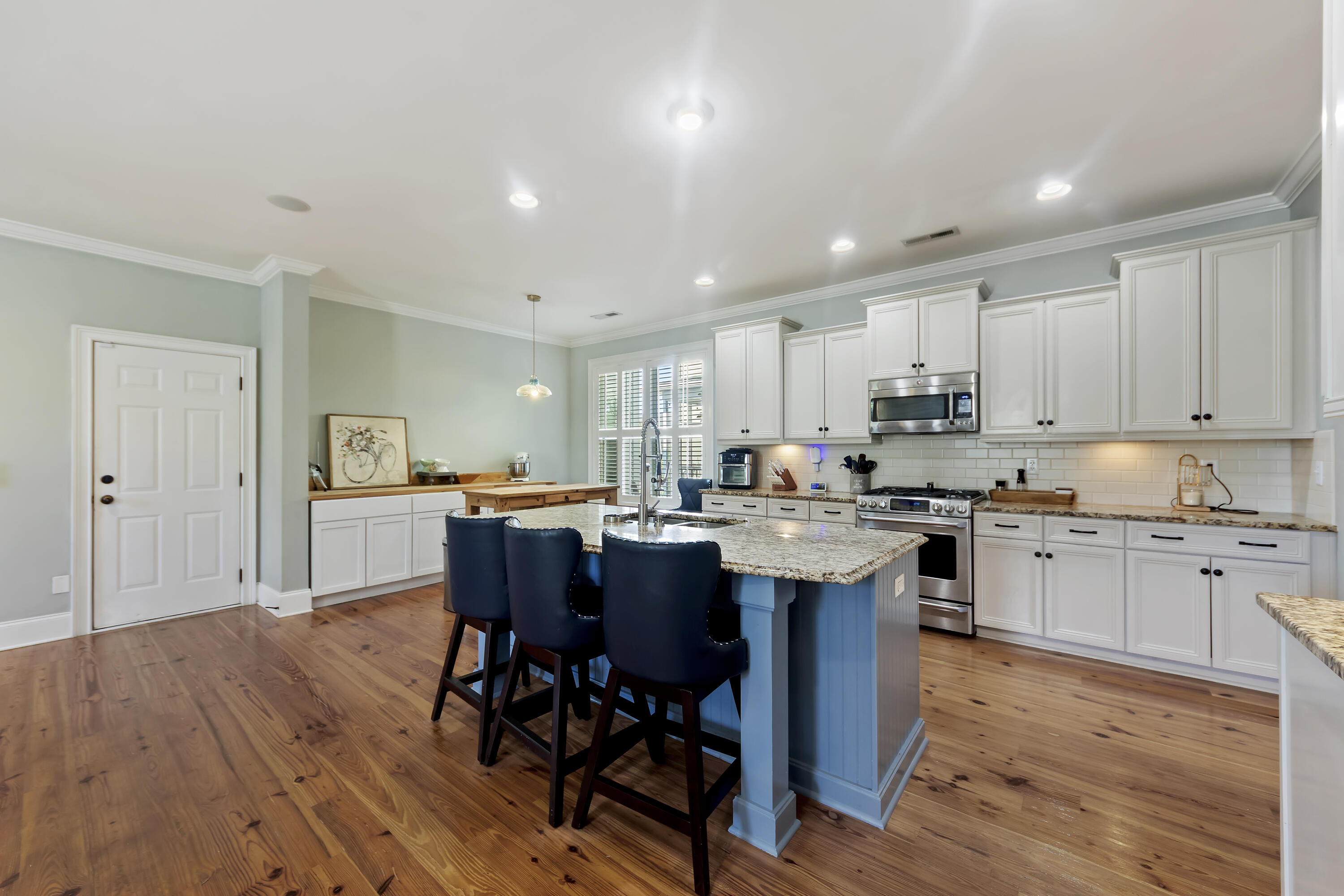 216 Foxbank Plantation Boulevard