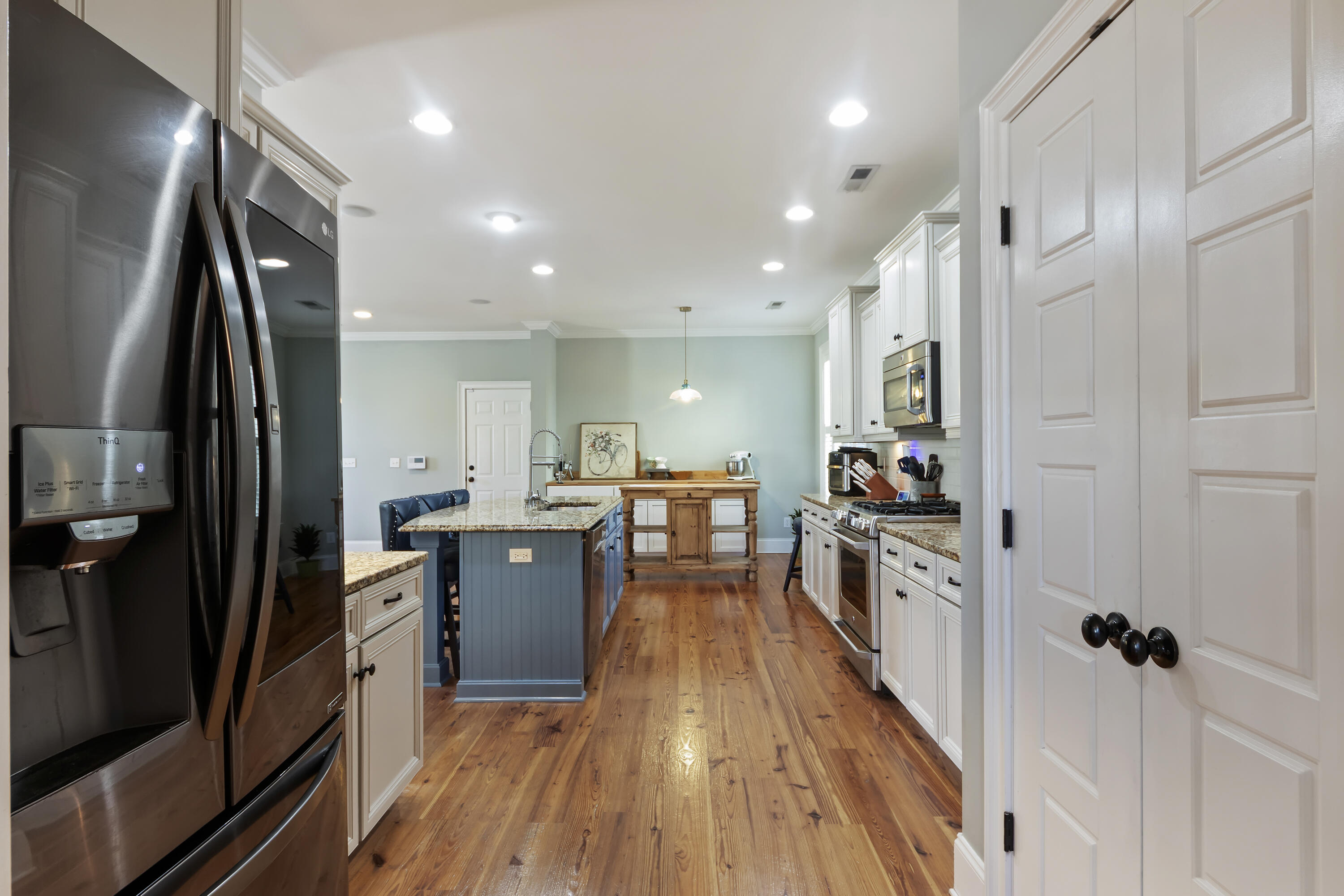 216 Foxbank Plantation Boulevard