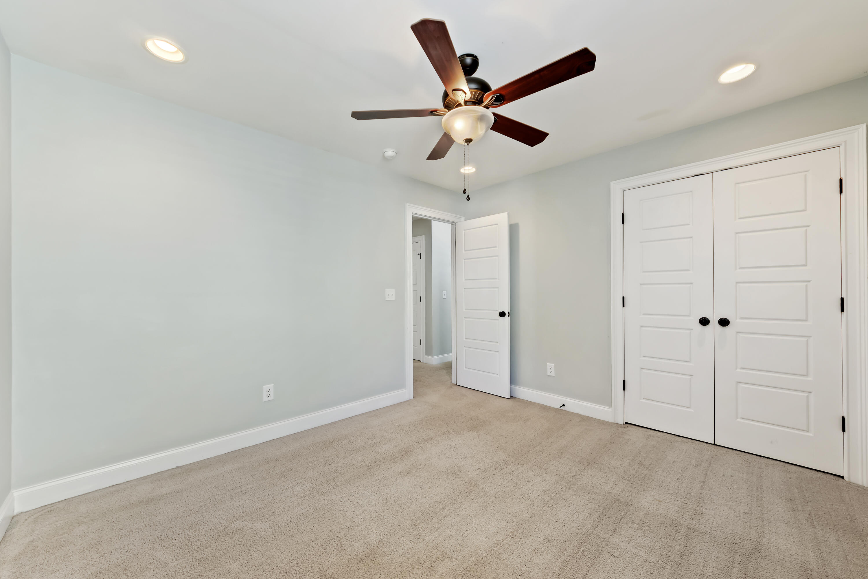 216 Foxbank Plantation Boulevard