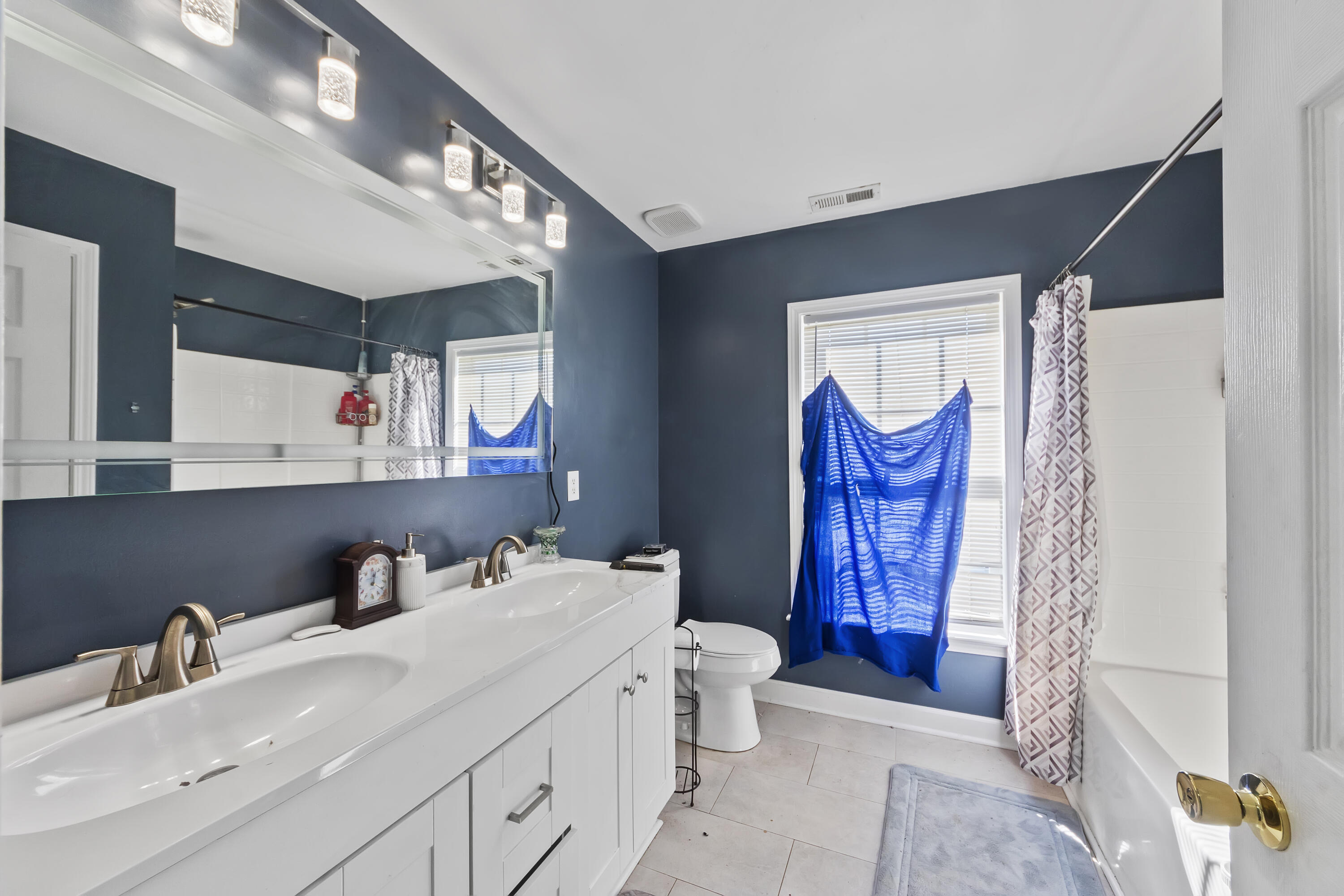1407 Red Knot Court