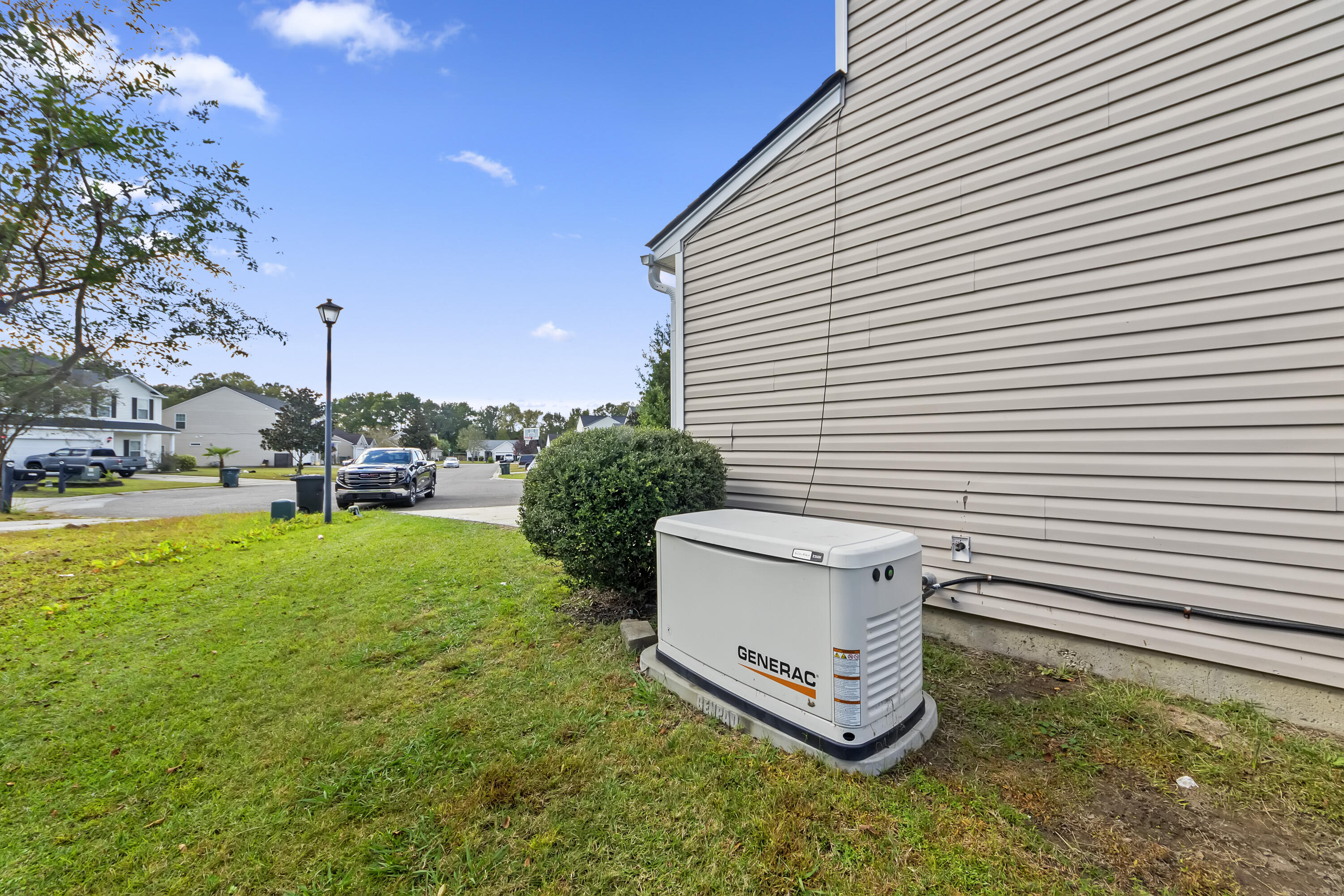 1407 Red Knot Court