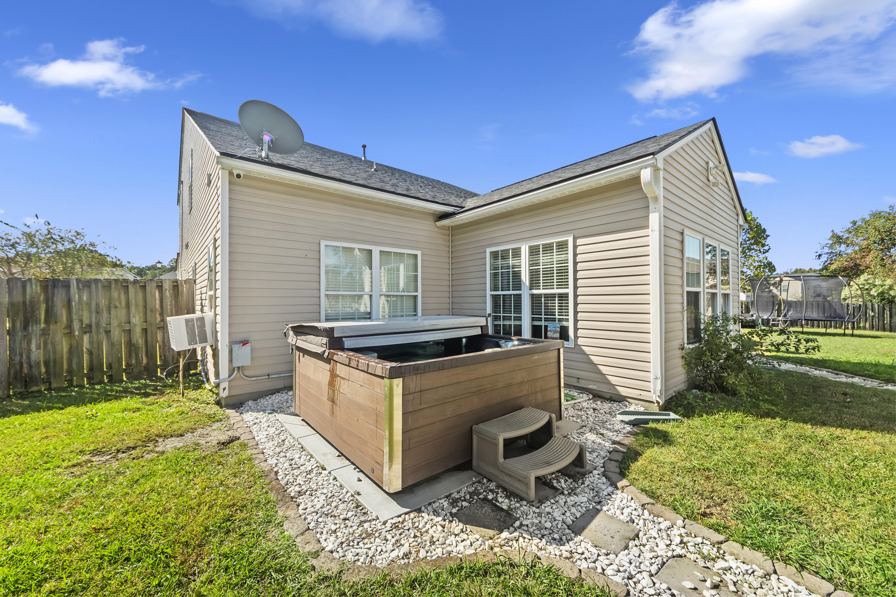 1407 Red Knot Court