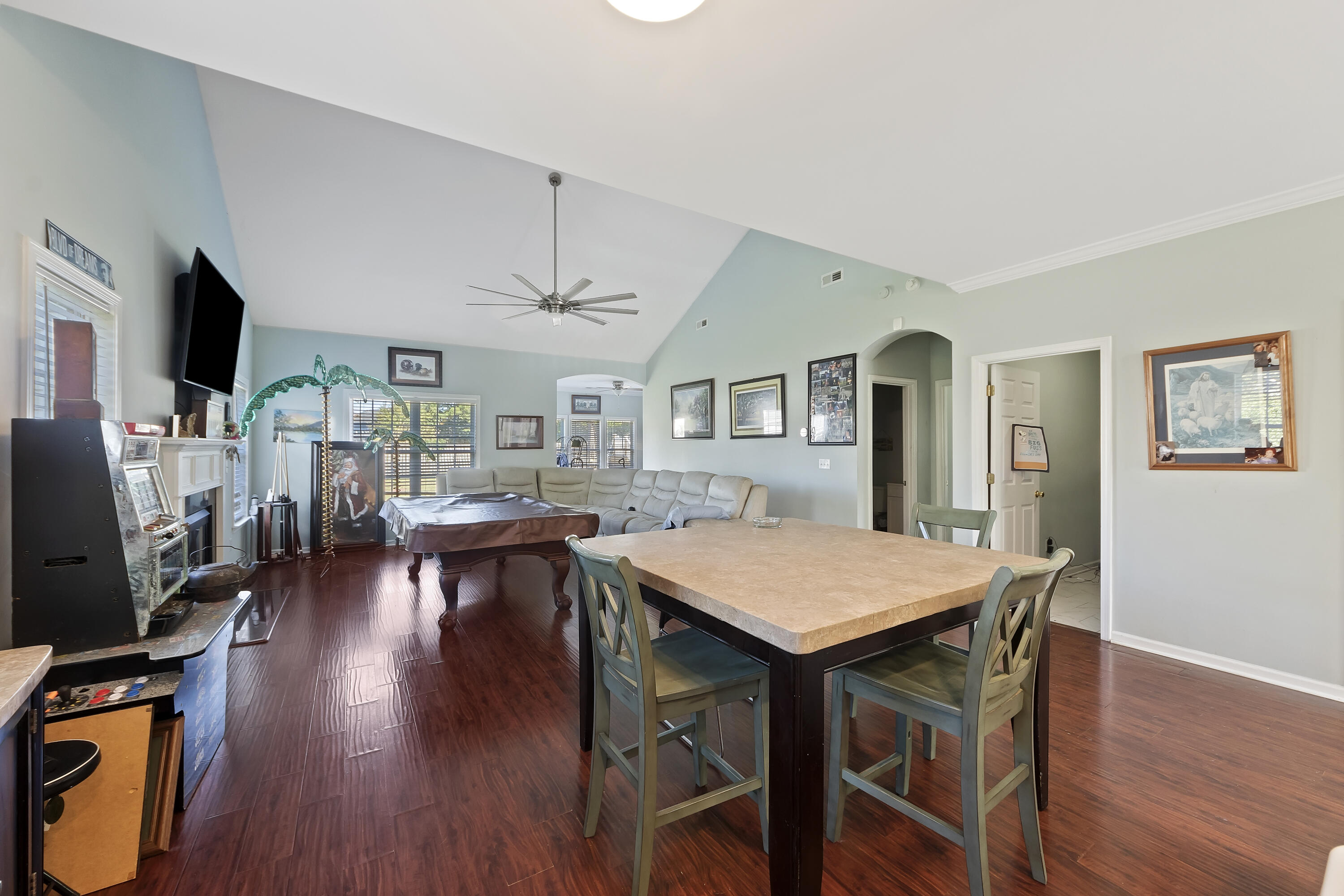 1407 Red Knot Court