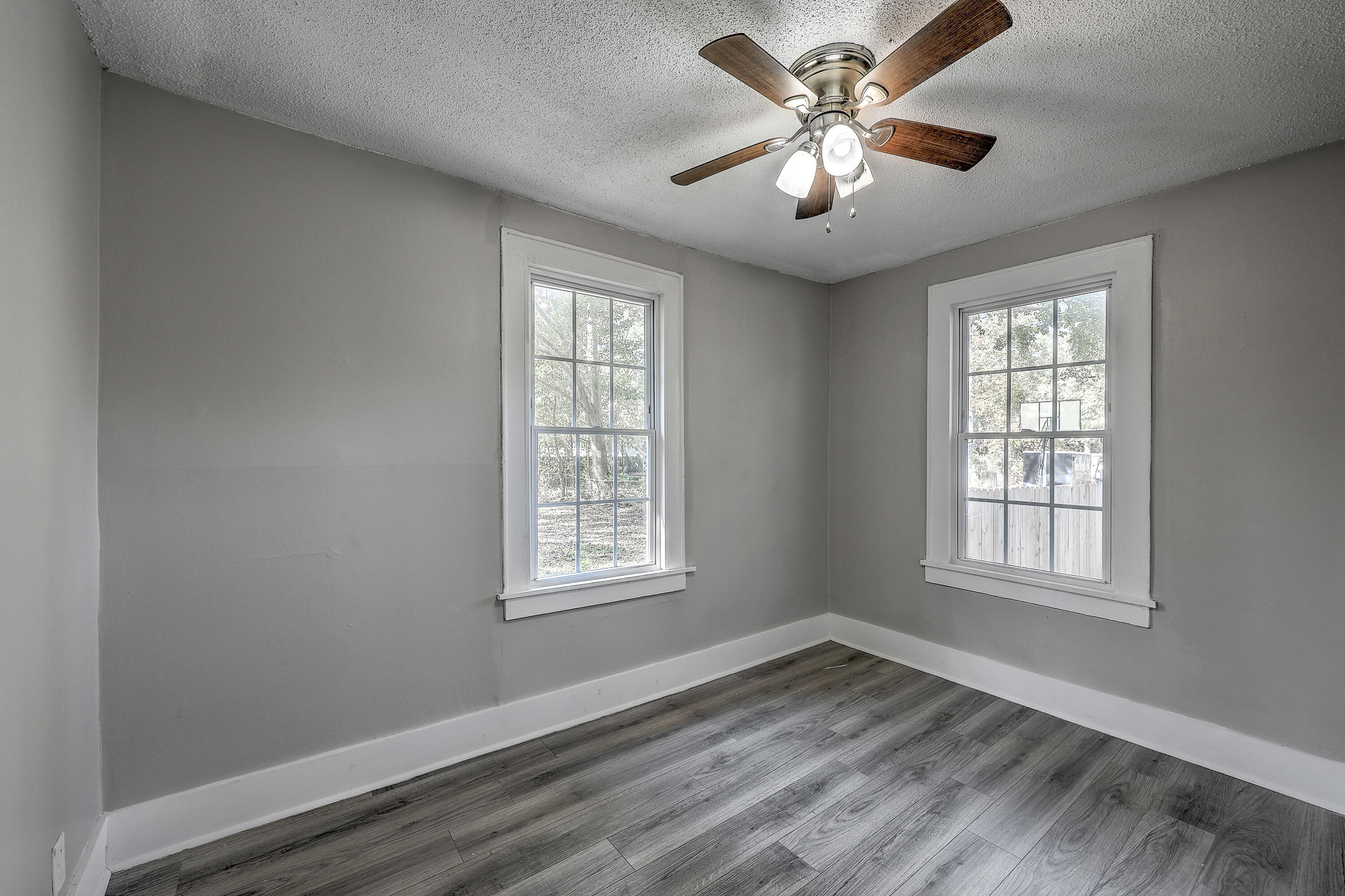 7629 Pinehurst Street