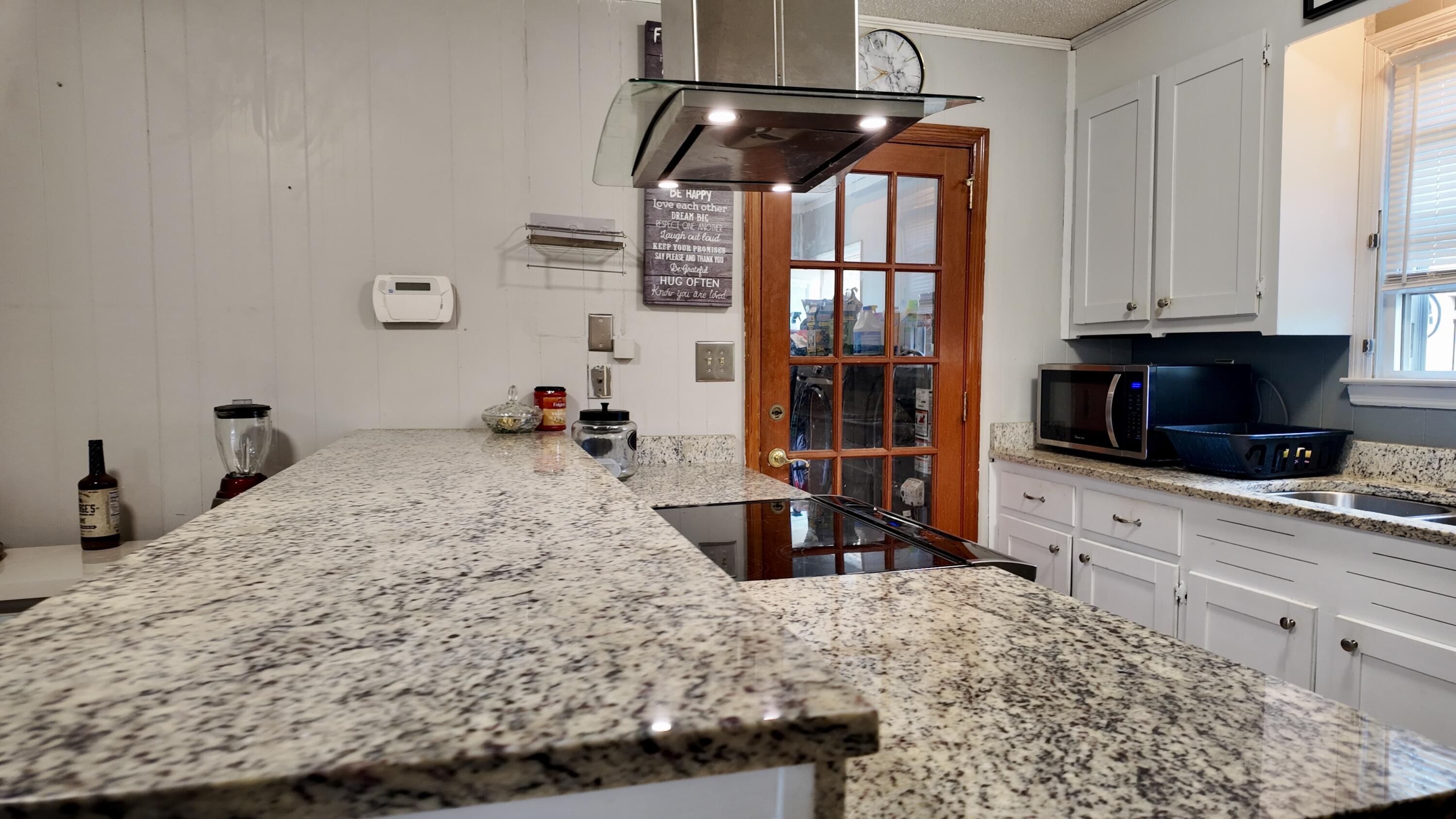 7702 Linsley Dr Drive